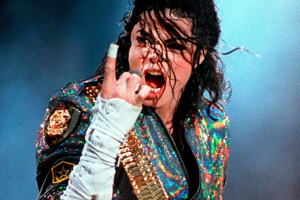 Michael Jackson King Of Pop Mouth Open.jpg