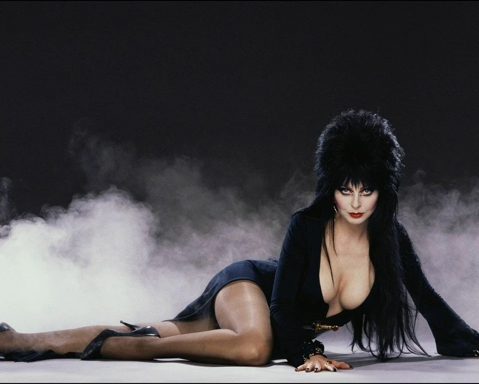 Elvira Cassandra Petterson Smoke.jpg