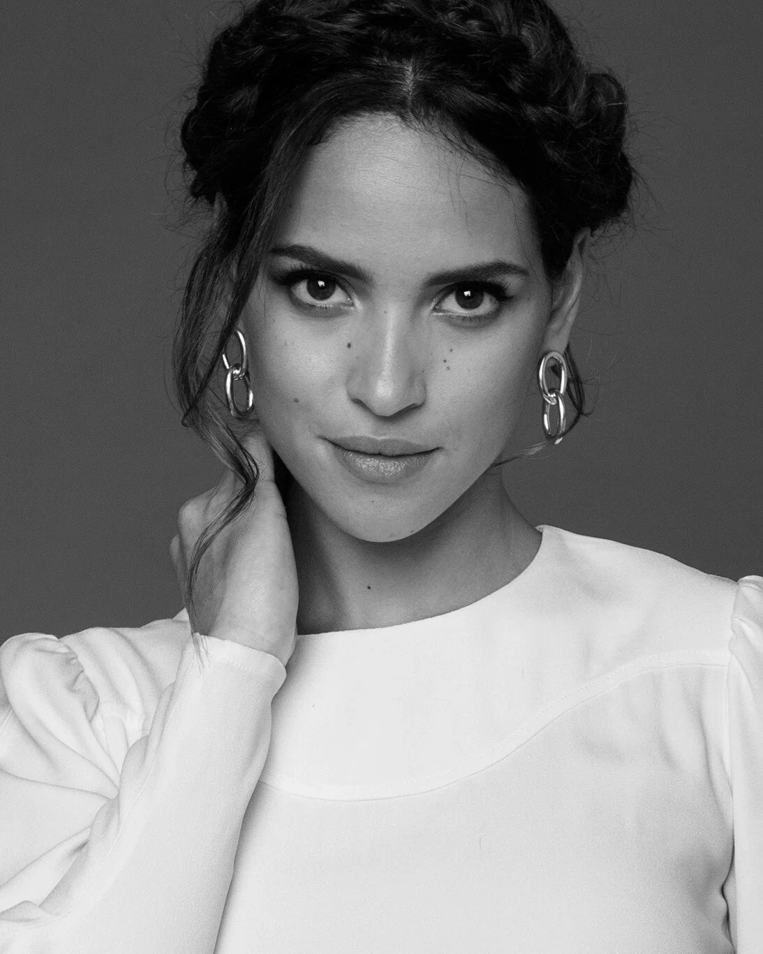 Arjona Photo  Glossy Ultra HD Beautiful Print Borderless Celebrity 278250436606.jpg