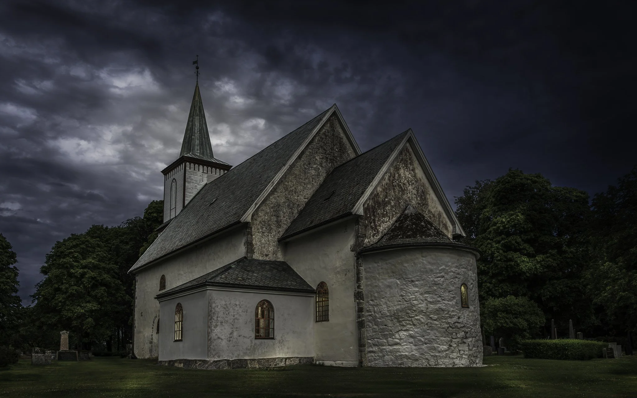Tanum Kirke2.jpg