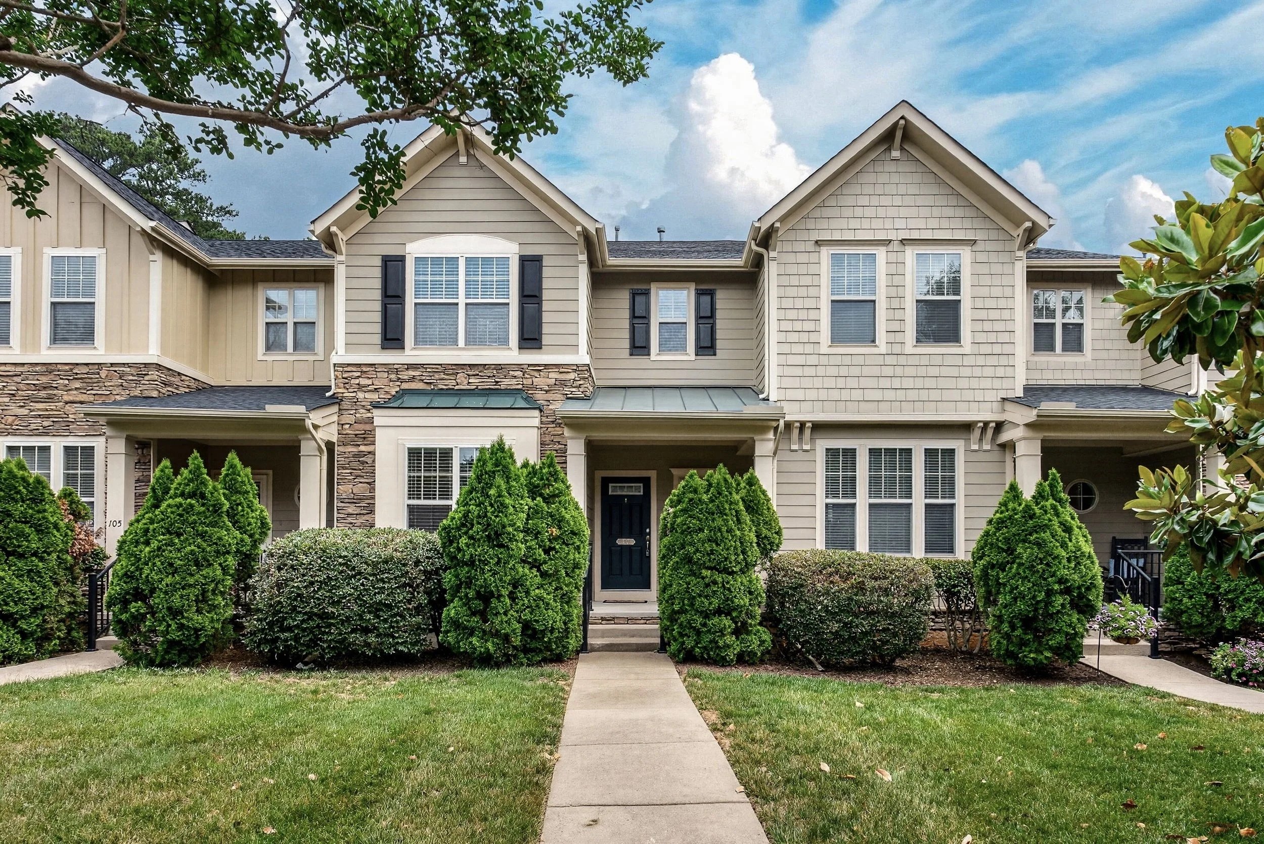 $449,000 • 107 Haybarn Ct, Apex, NC