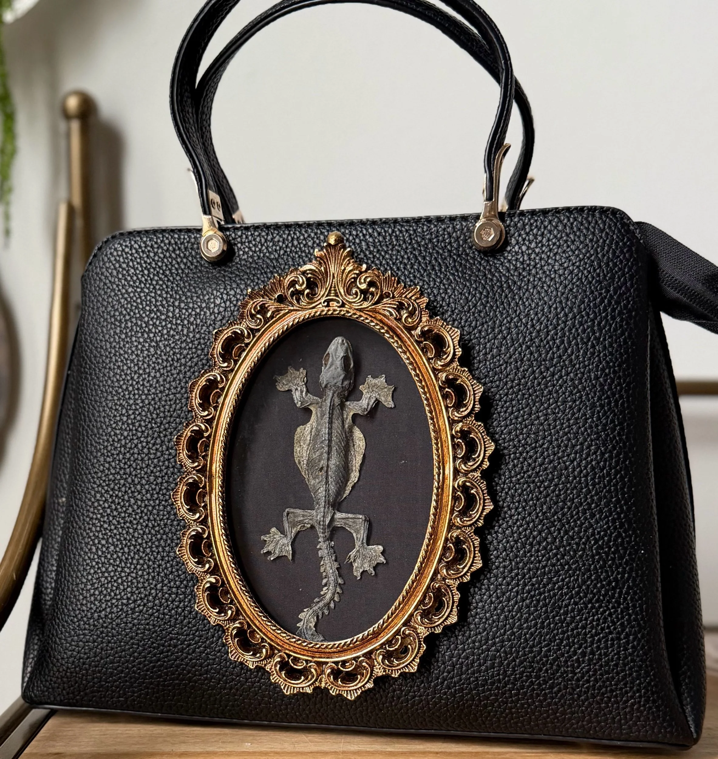 Flying Gecko Specimen Handbag