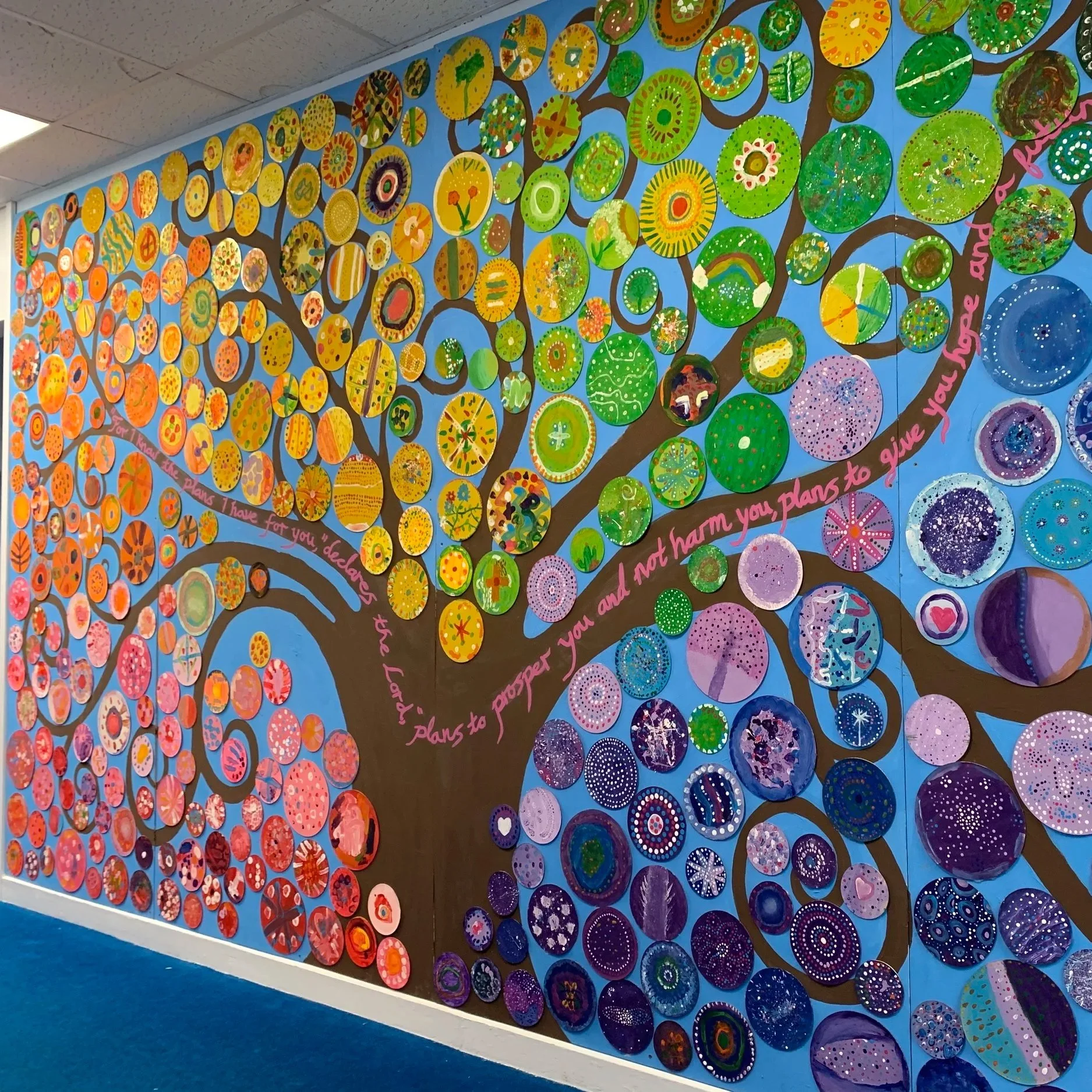 COLLABORATIVE SCHOOL PROJECTS

Murals, installations and shared artworks created by pupils working together.
