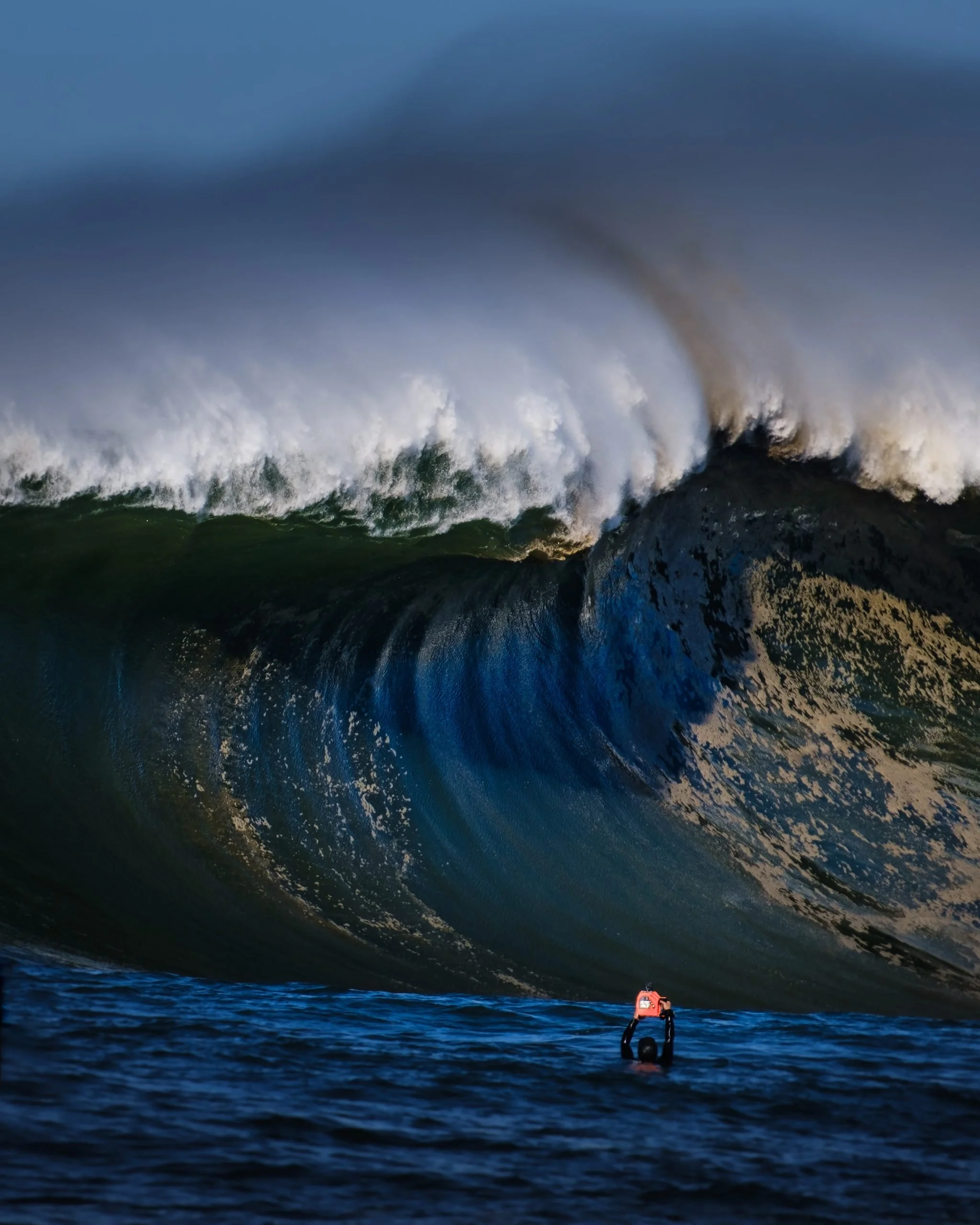 Sachi Cunningham Shoots Women Riding Giants