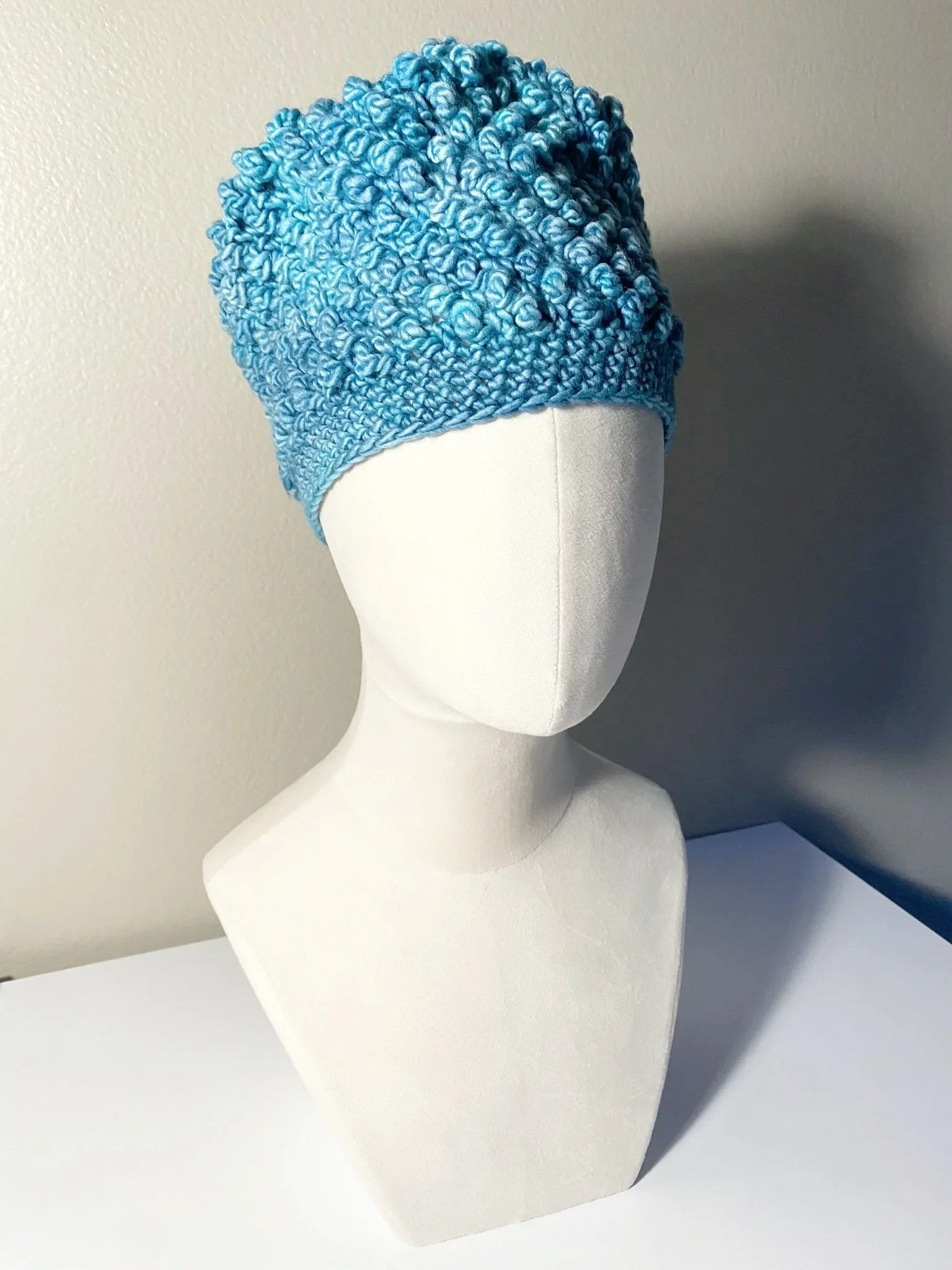 Electric+Blue+Bobble+Hat.jpg