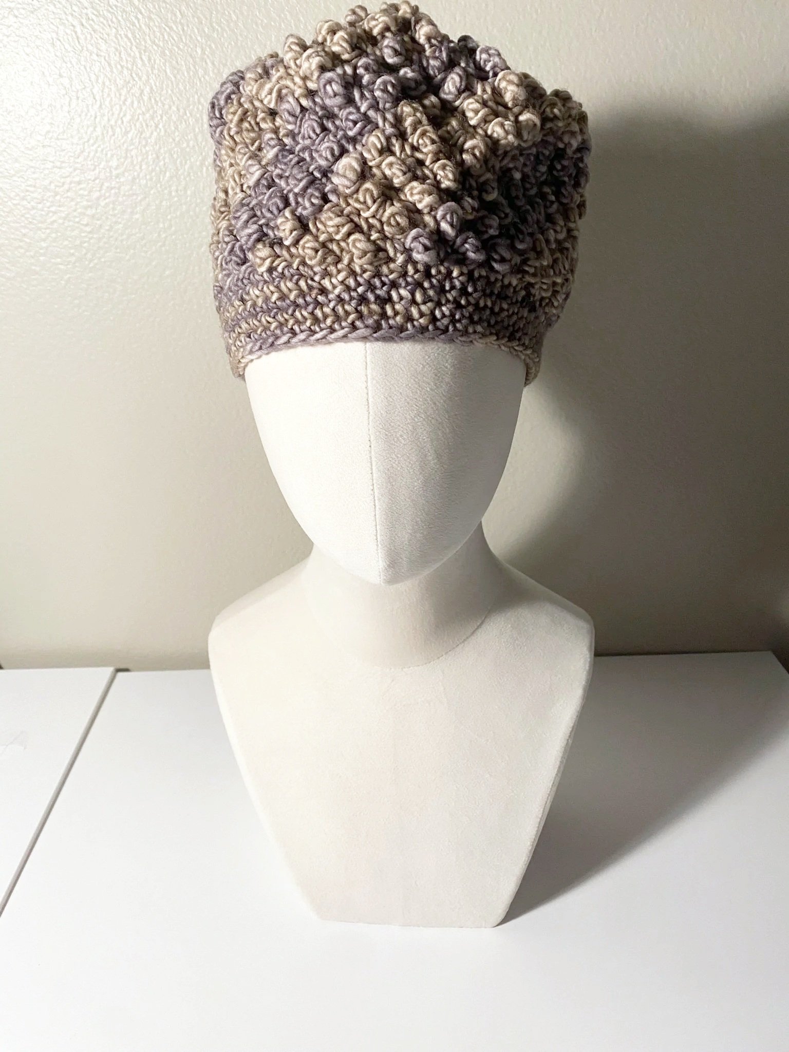 Gray+Marble+Bobble+Hat+-+From+Front.jpg