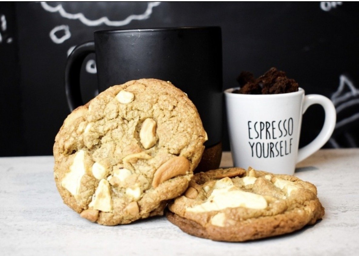 Cashin' White Chocolate Cashew Cookie 6pk