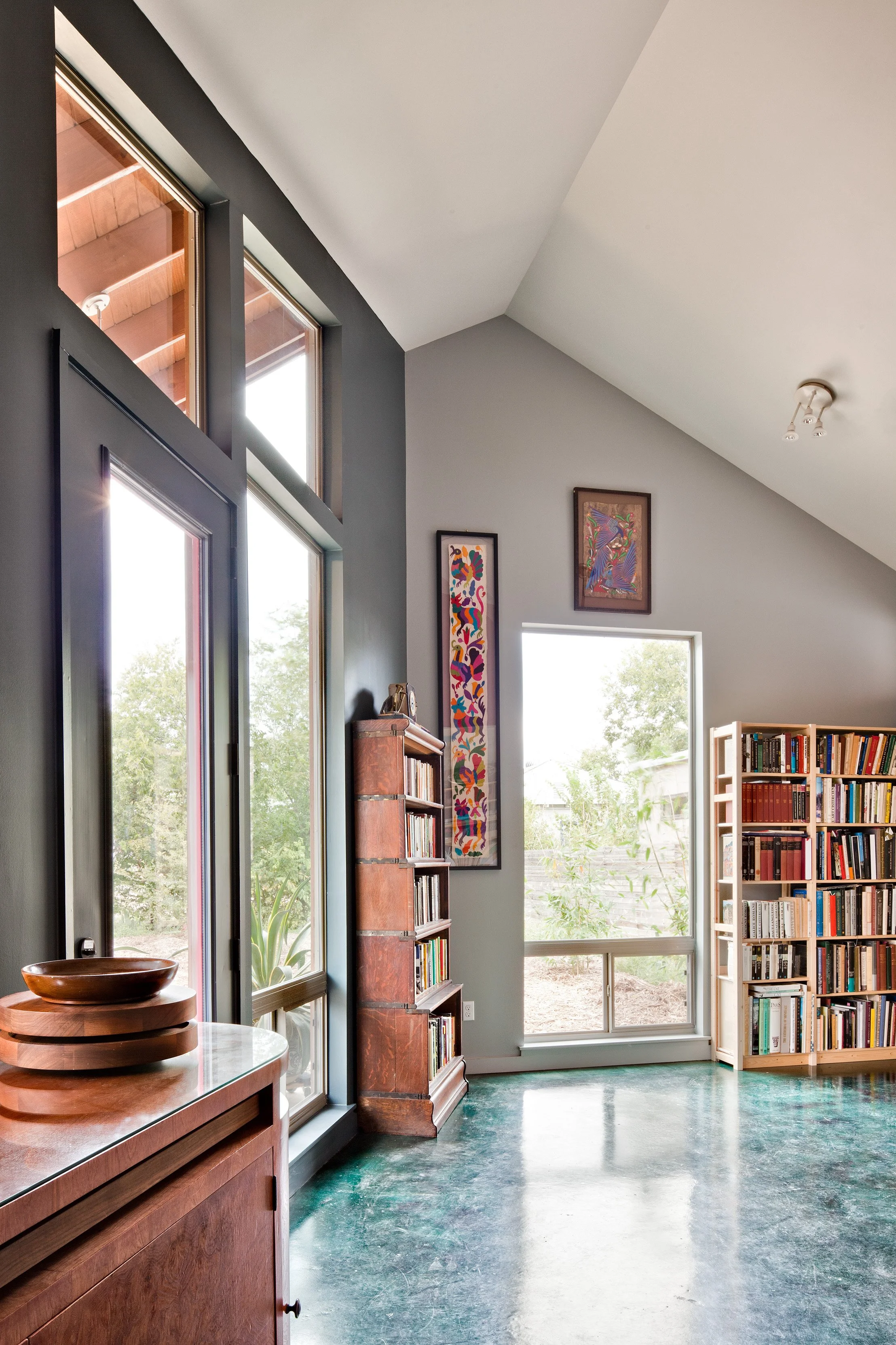 Study/Library, Devine Street Residence, San Antonio, Texas, 2009. Photo by Chris Cooper Photography