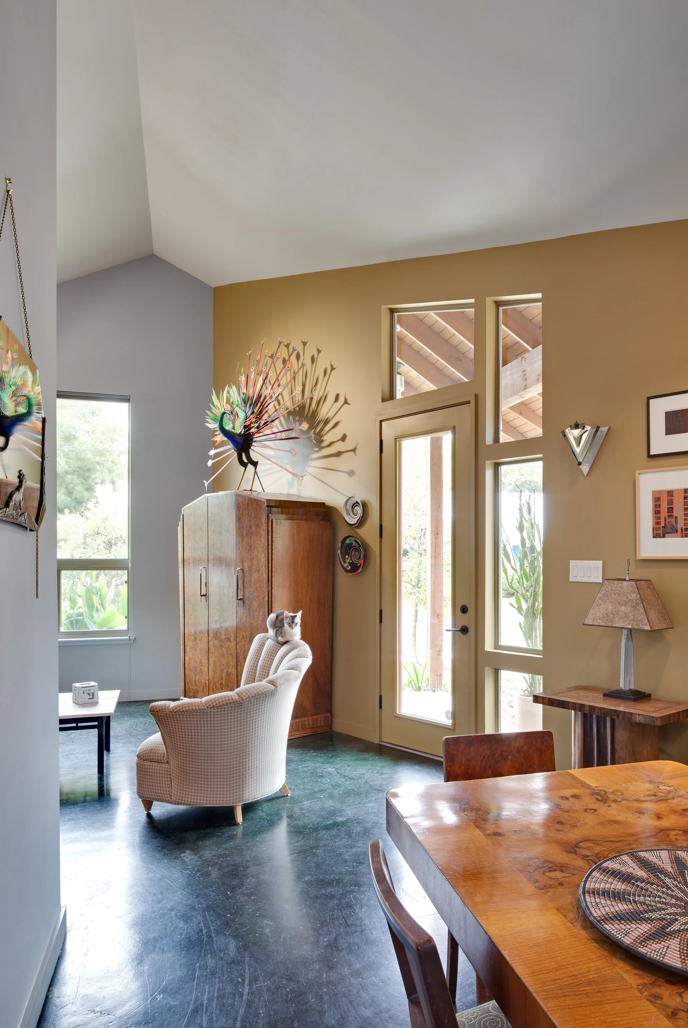 Living room, Devine Street Residence, San Antonio, Texas, 2009. Photo by Chris Cooper Photography