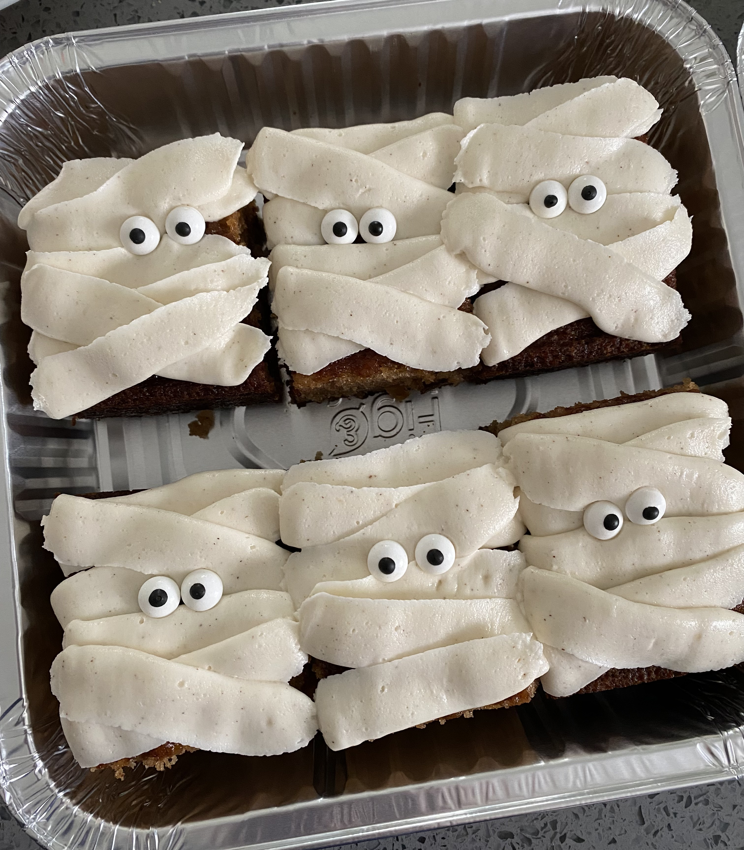 Apple Spice Mummy Cakes