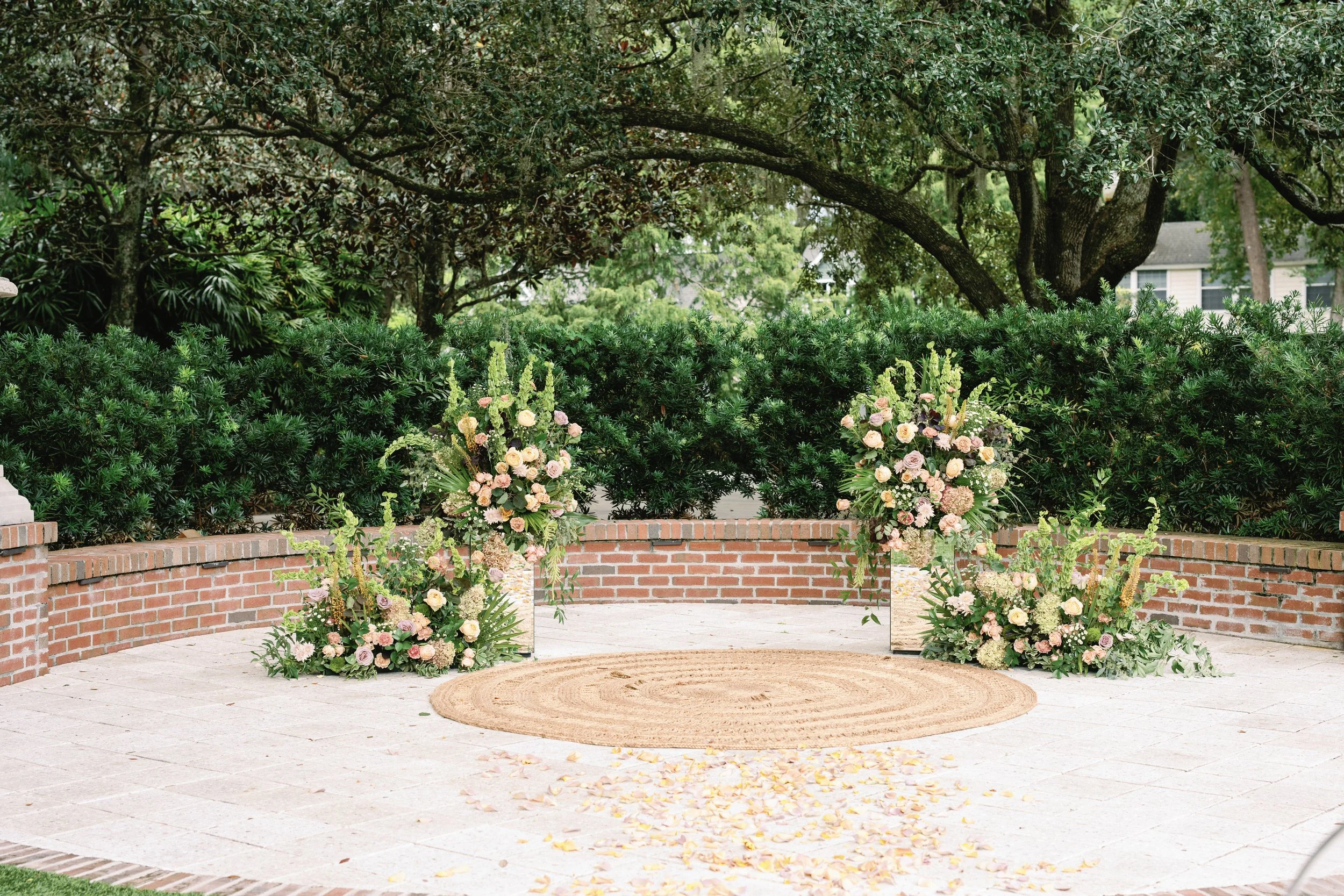 Copyright-Dewitt-for-Love-Photography-L-M-Hardemanns-Garden-Wedding-Photography-690_Original.jpeg