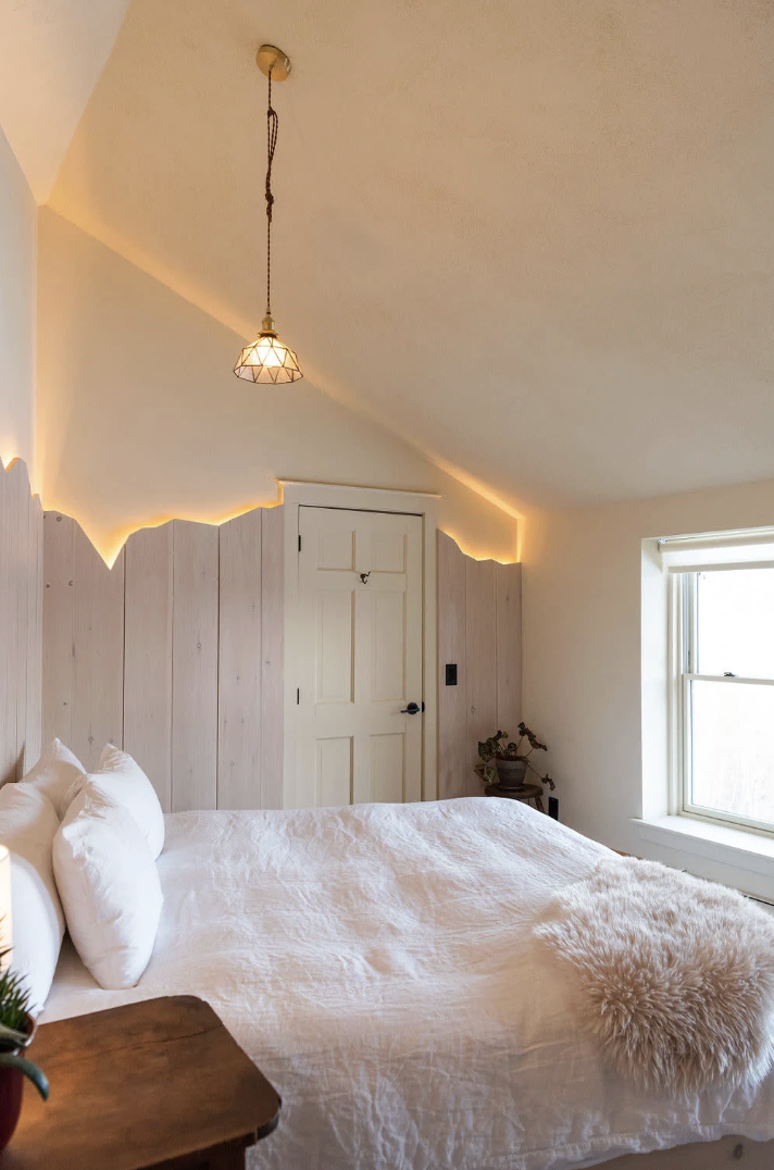 Oak - The Mountain Room (Double Occupancy)
