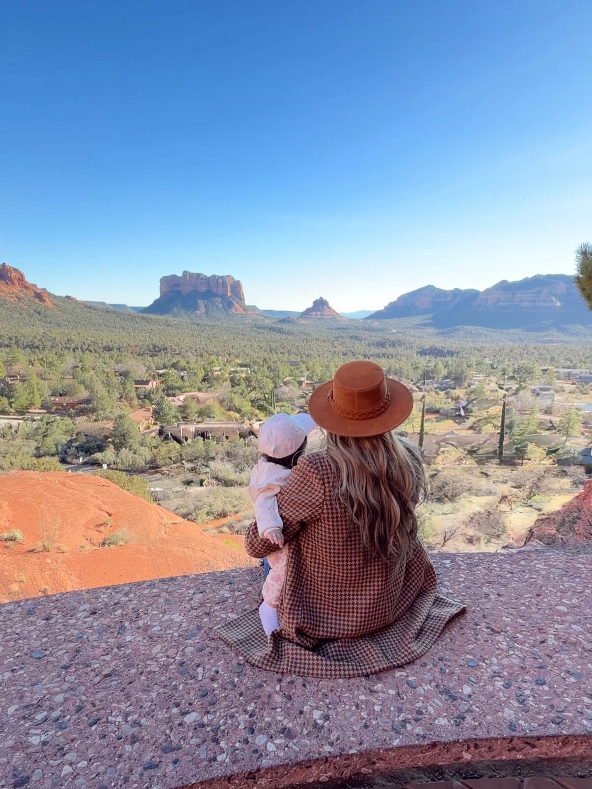 A little weekend in Sedona 🌵🤎

#SedonaArizona #Sedona #ArizonaTravel #FamilyTravel #TravelWithKids