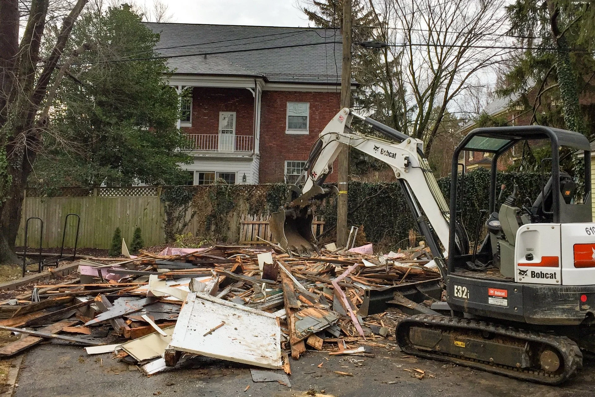 DEMOLITION & REMOVAL