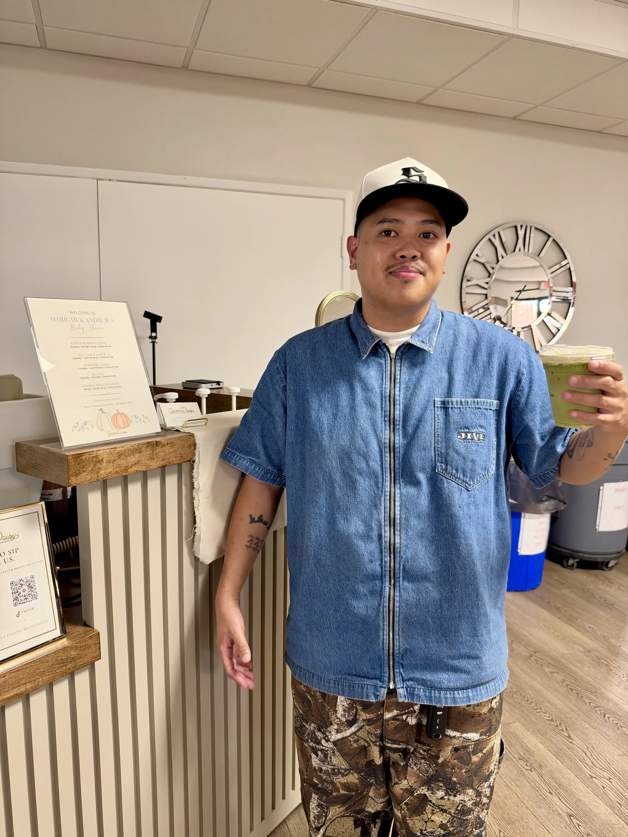 Golden_Daisy_Coffee_Cart_Mobile_Regular_LoveCoffee.jpg