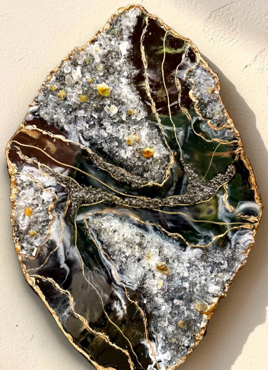 dark_geode_closeup_original.jpg