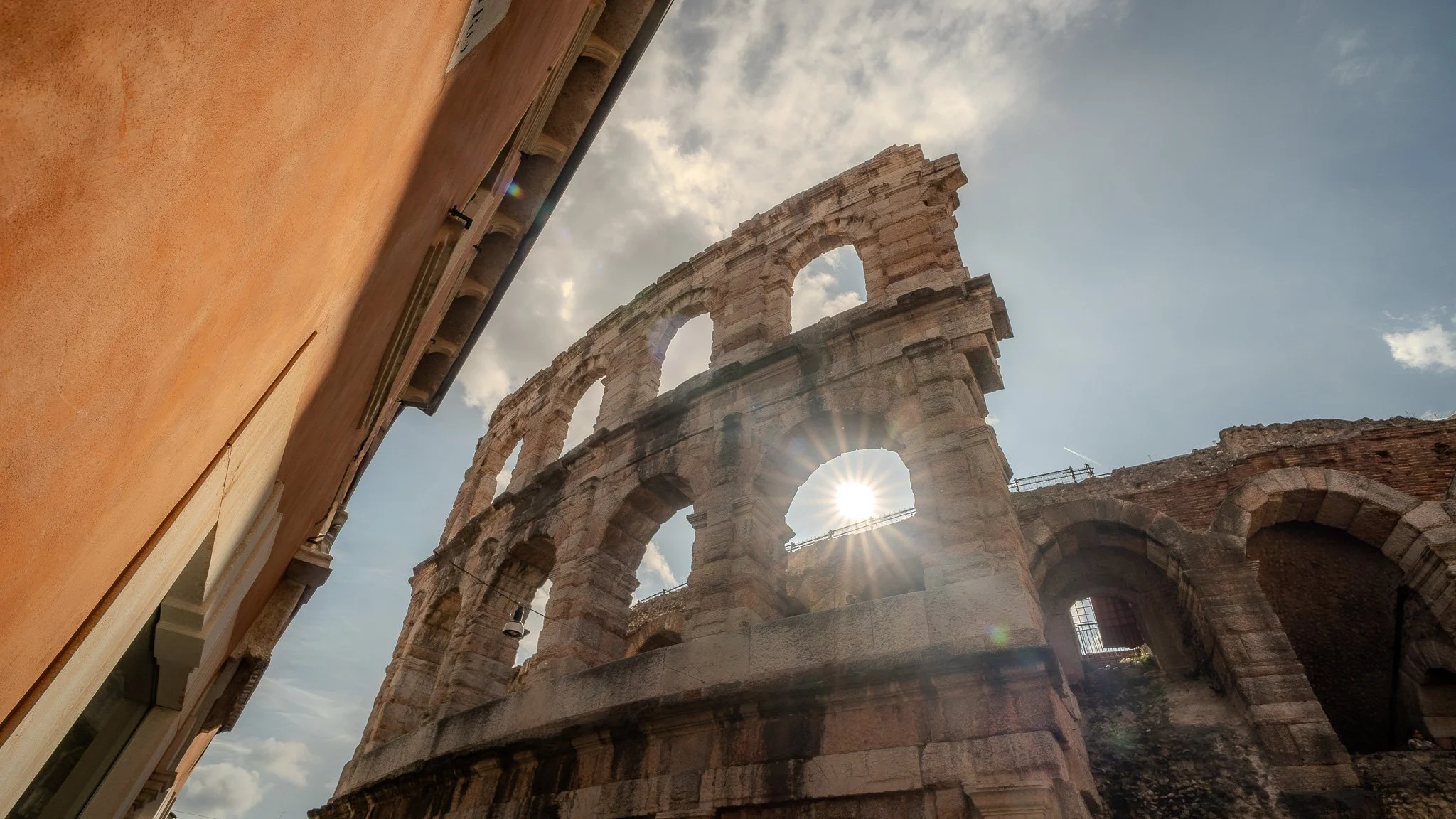 Verona Arena, waar de zon geschiedenis raakt