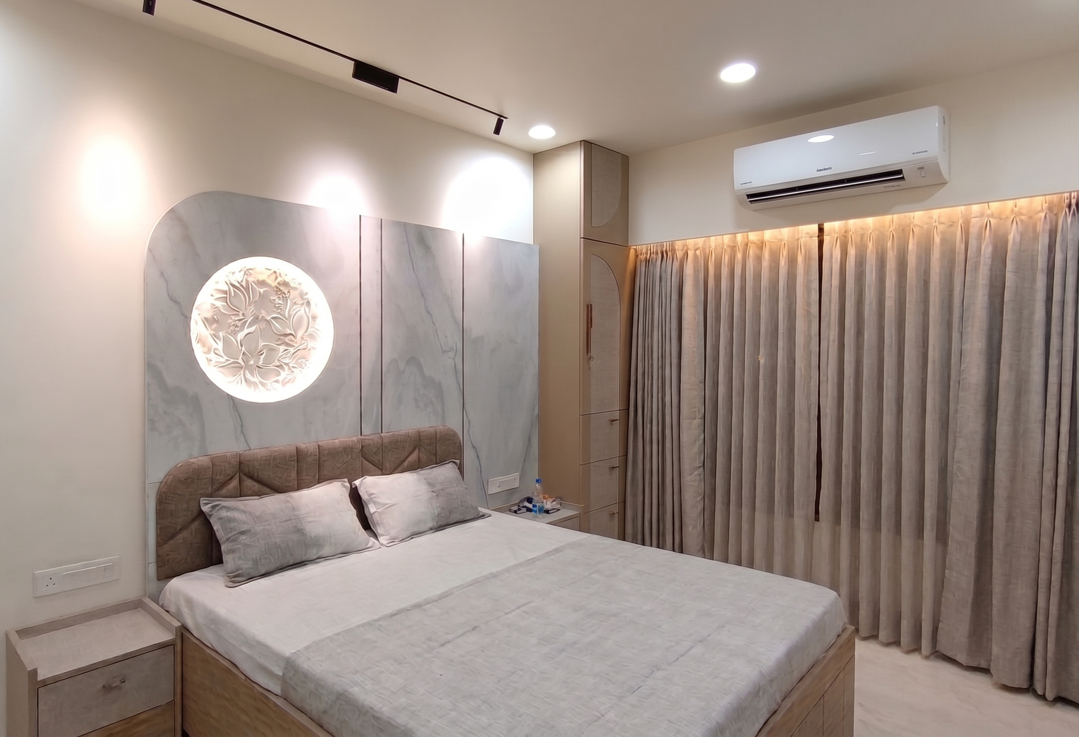 Guest room.png