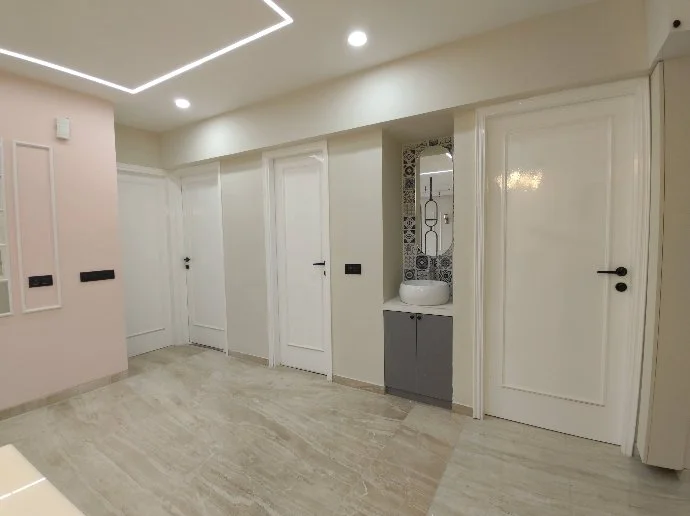 bedroom-door.jpg