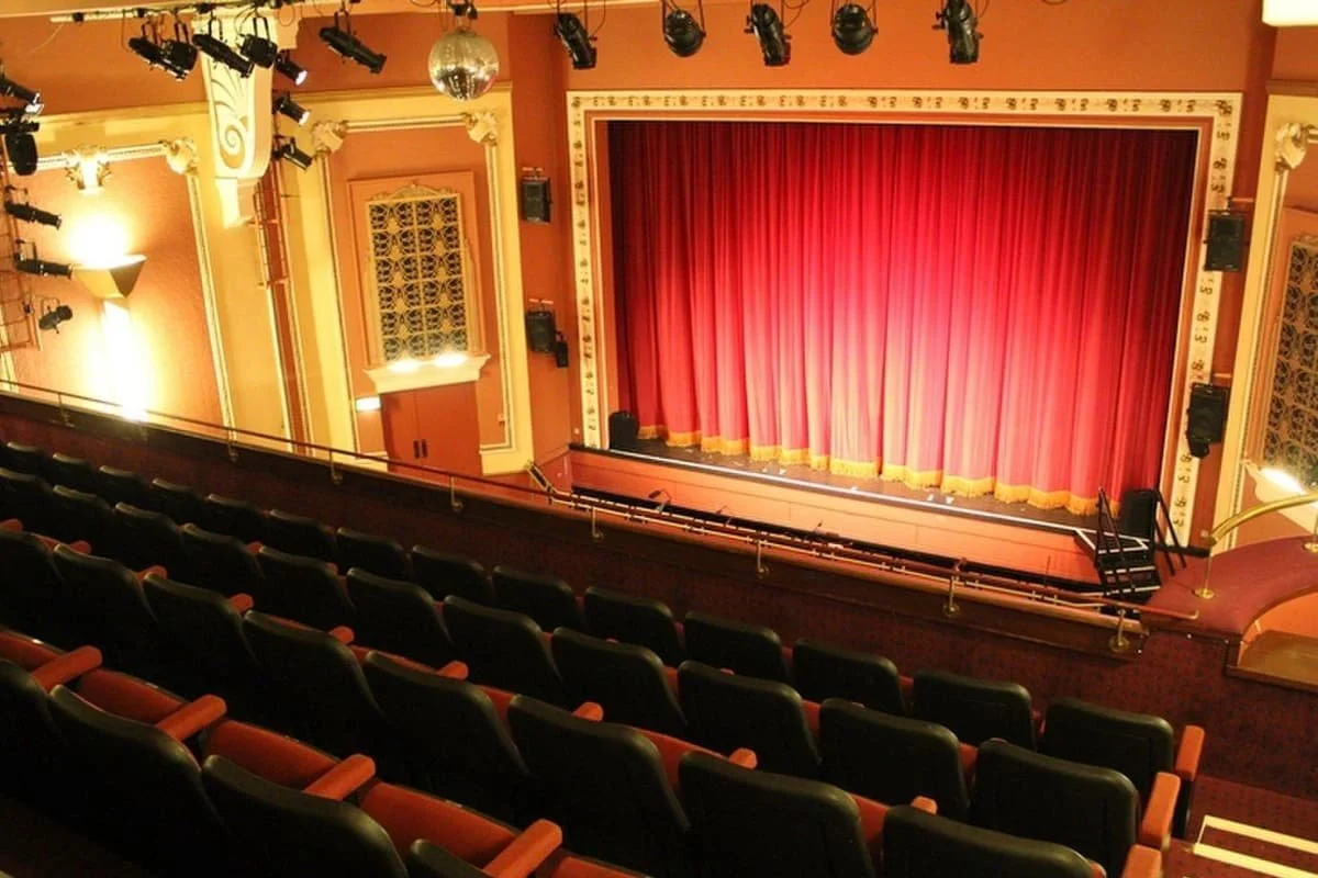 MANSFIELD - The Palace Theatre