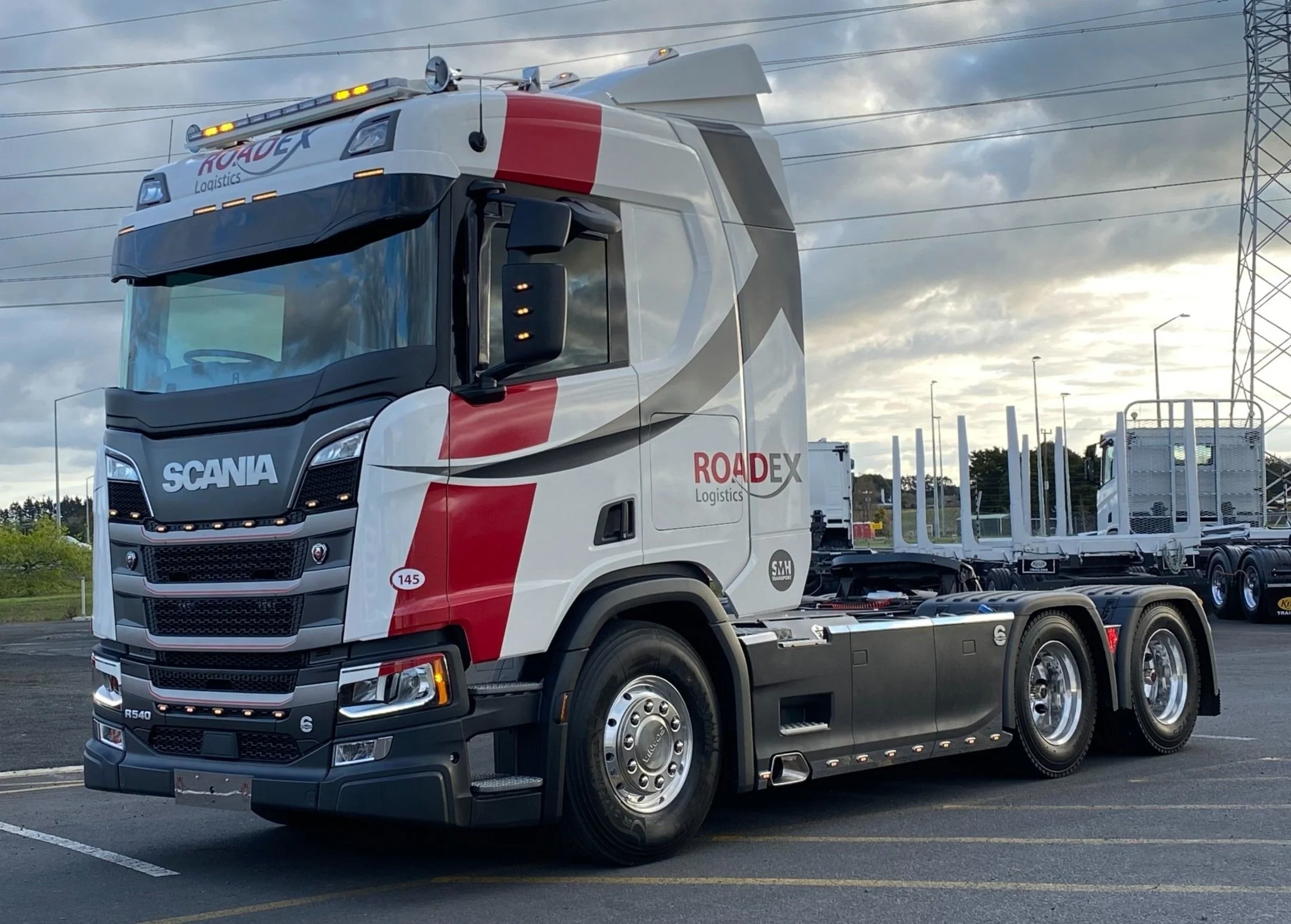Roadex_Truck.jpg