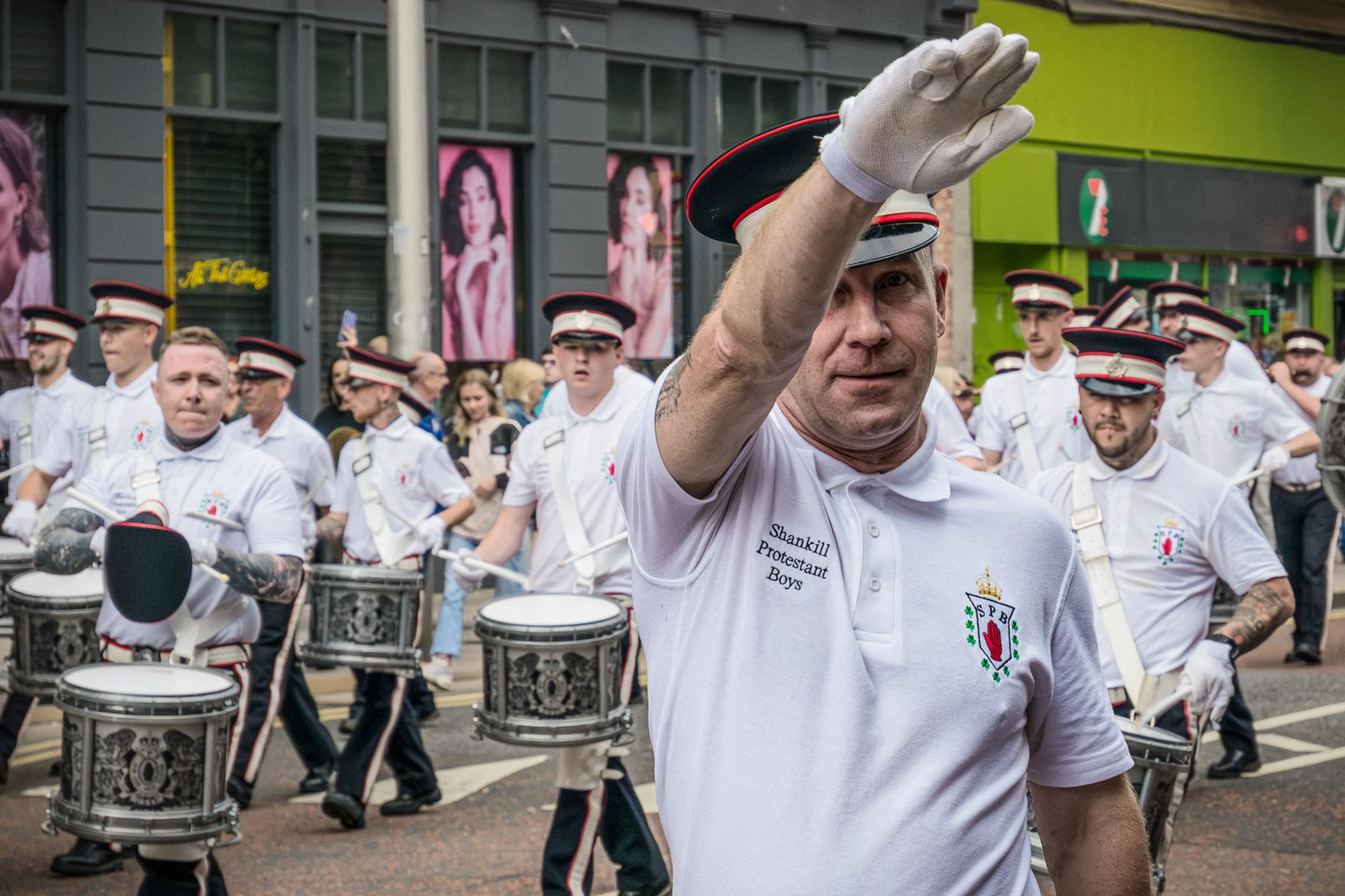 The whole line moves because his glove is in the air. Belfast, Northern Ireland. 2024.