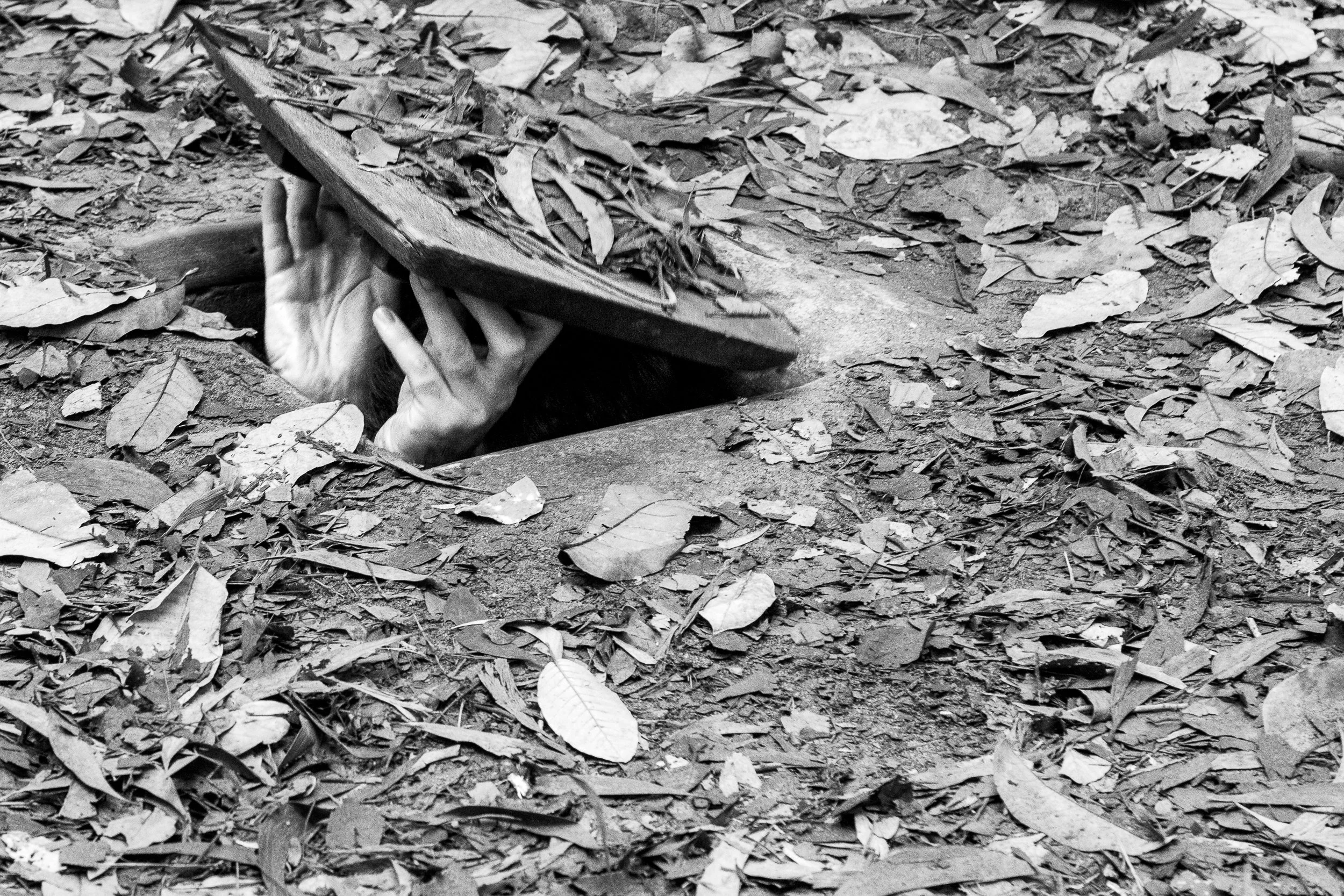 image of vietcong hideout in cuchi tunnels