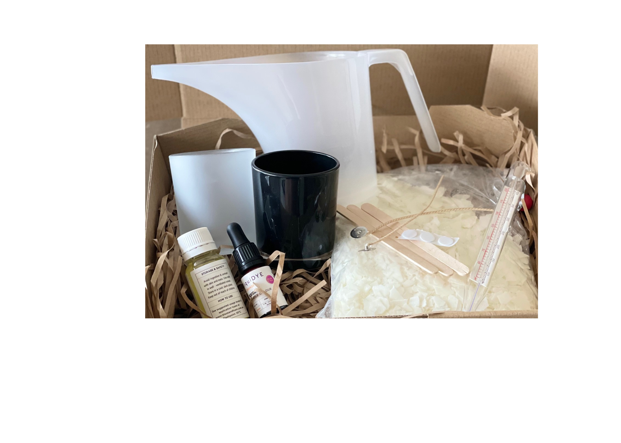soy-candle-making-kit-black.png