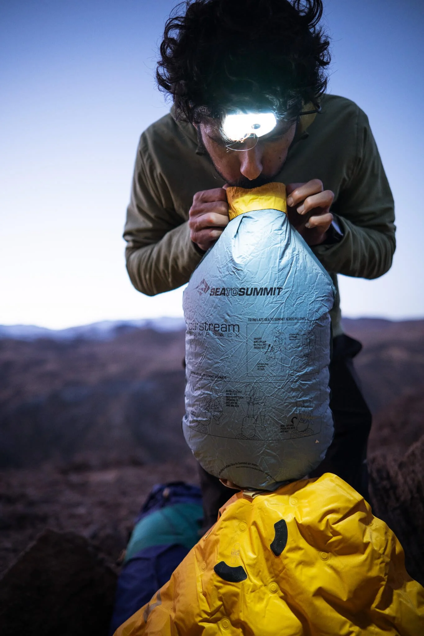 CarmenWetzel-ChrisMadrid-SeatoSummit-LaSportiva-OutdoorBrandStorytellingPhotography-1.jpg
