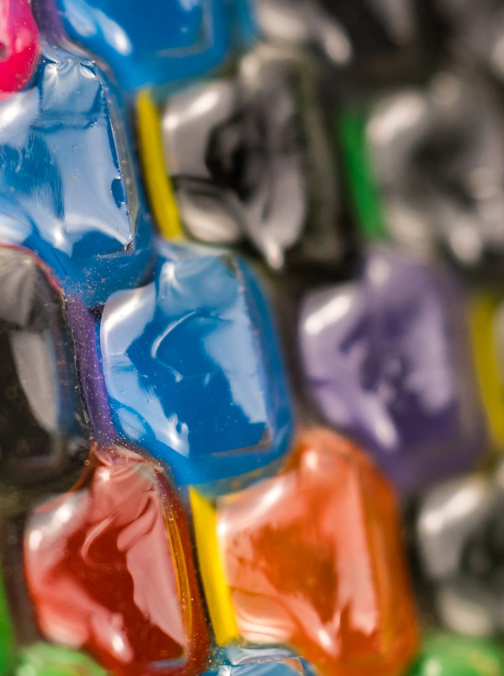 Colours-cubed-zoomed-in-resin-cube.jpg