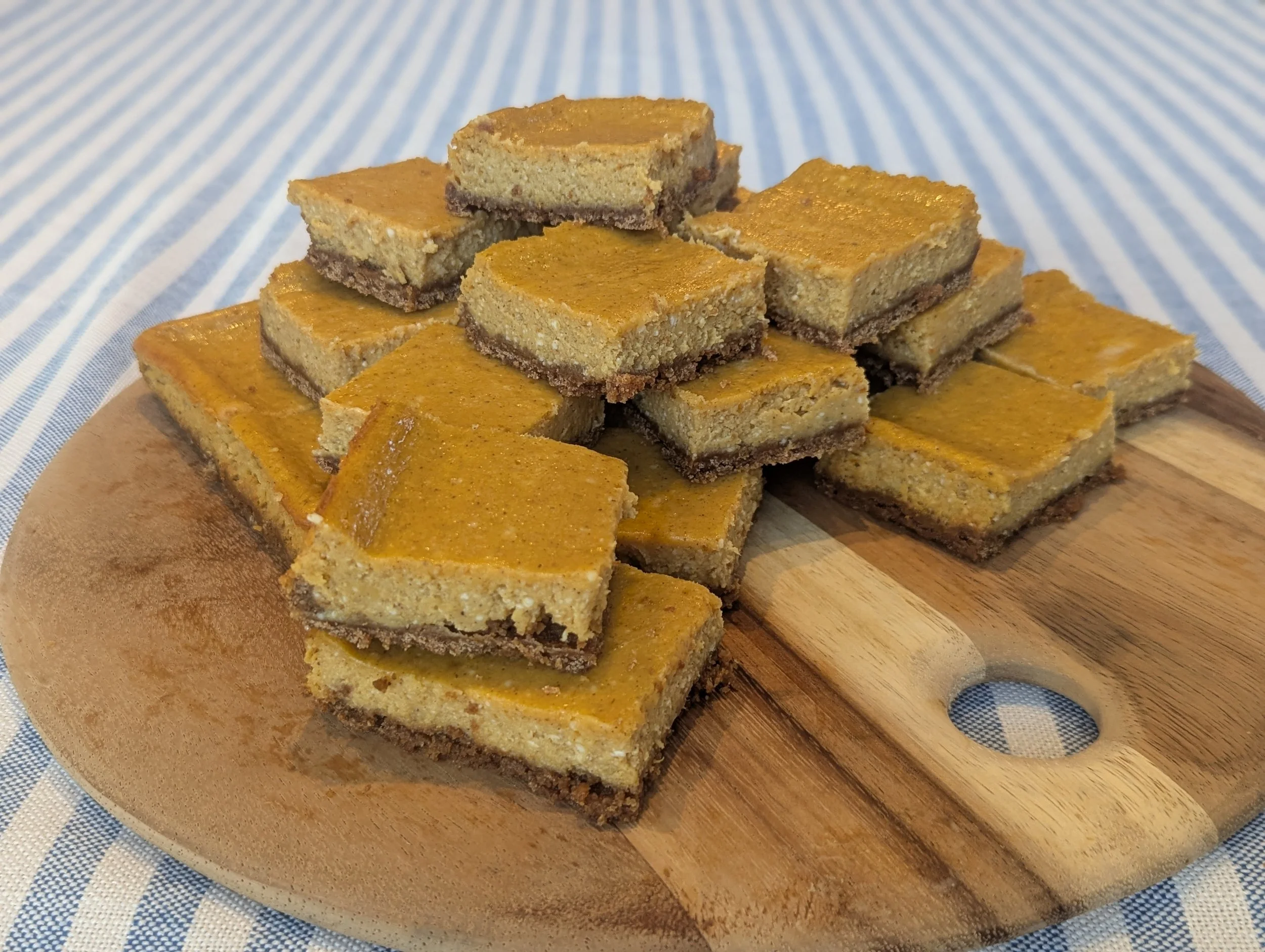 Pumpkin Cheesecake Bars