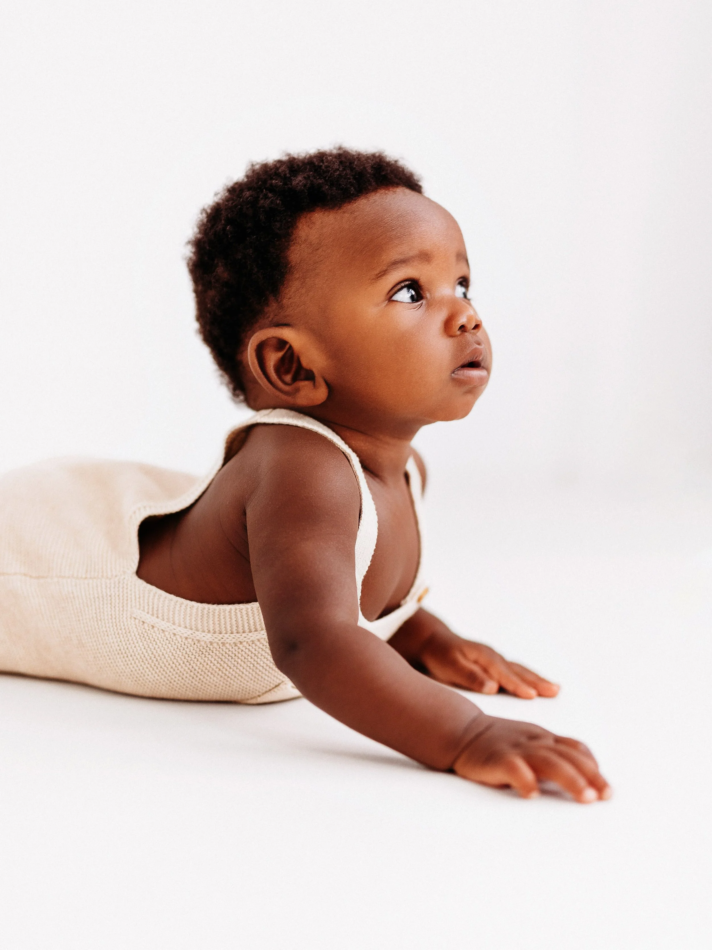I always wonder what babies are thinking&hellip; 🤎

So innocent, taking everything in, discovering the world for the very first time. I&rsquo;d love to know what&rsquo;s going on inside those little heads.

#BabyPhotography #BabyPhotographerBromley 