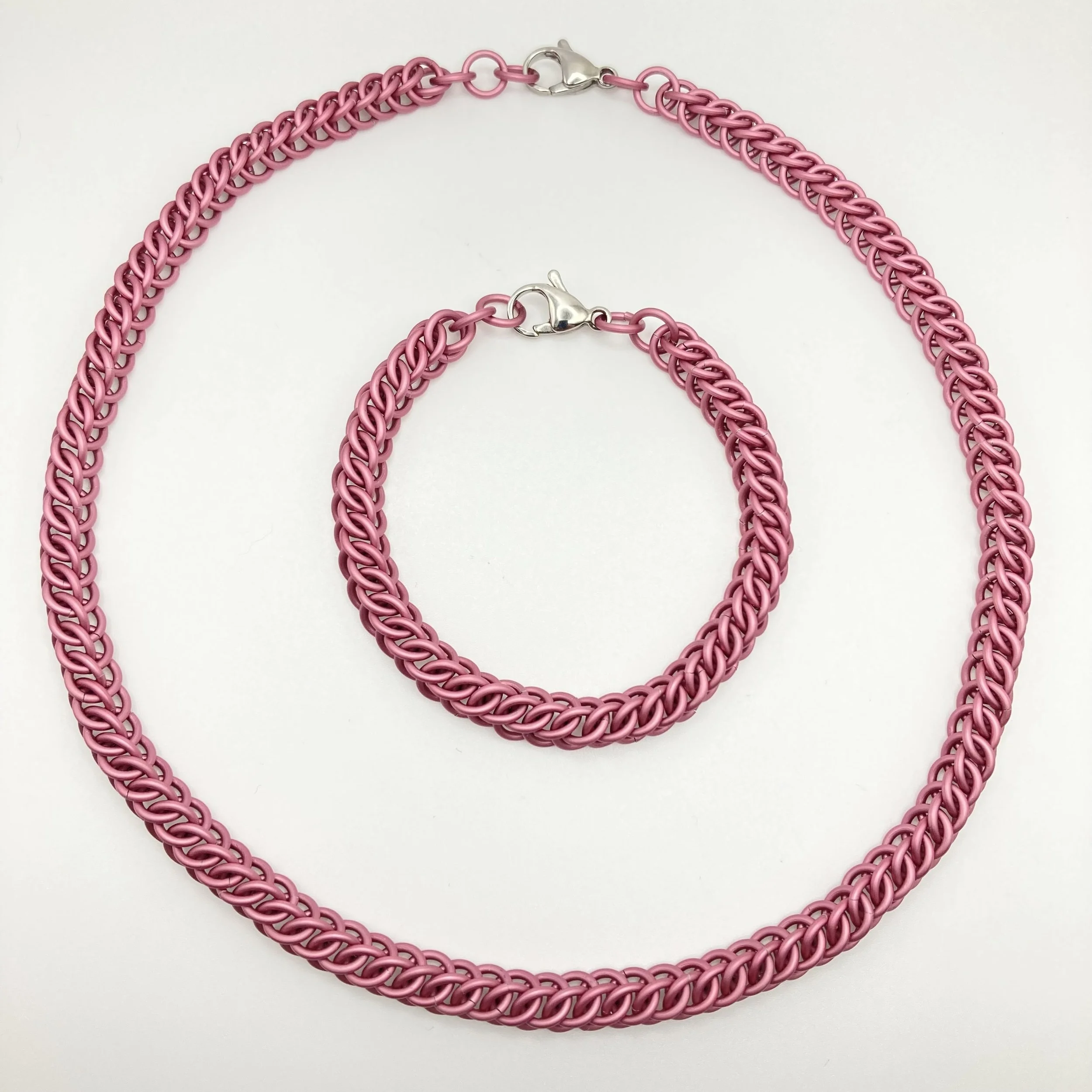 Matching anodized aluminum half persian 3-in-1 bracelet and necklace set