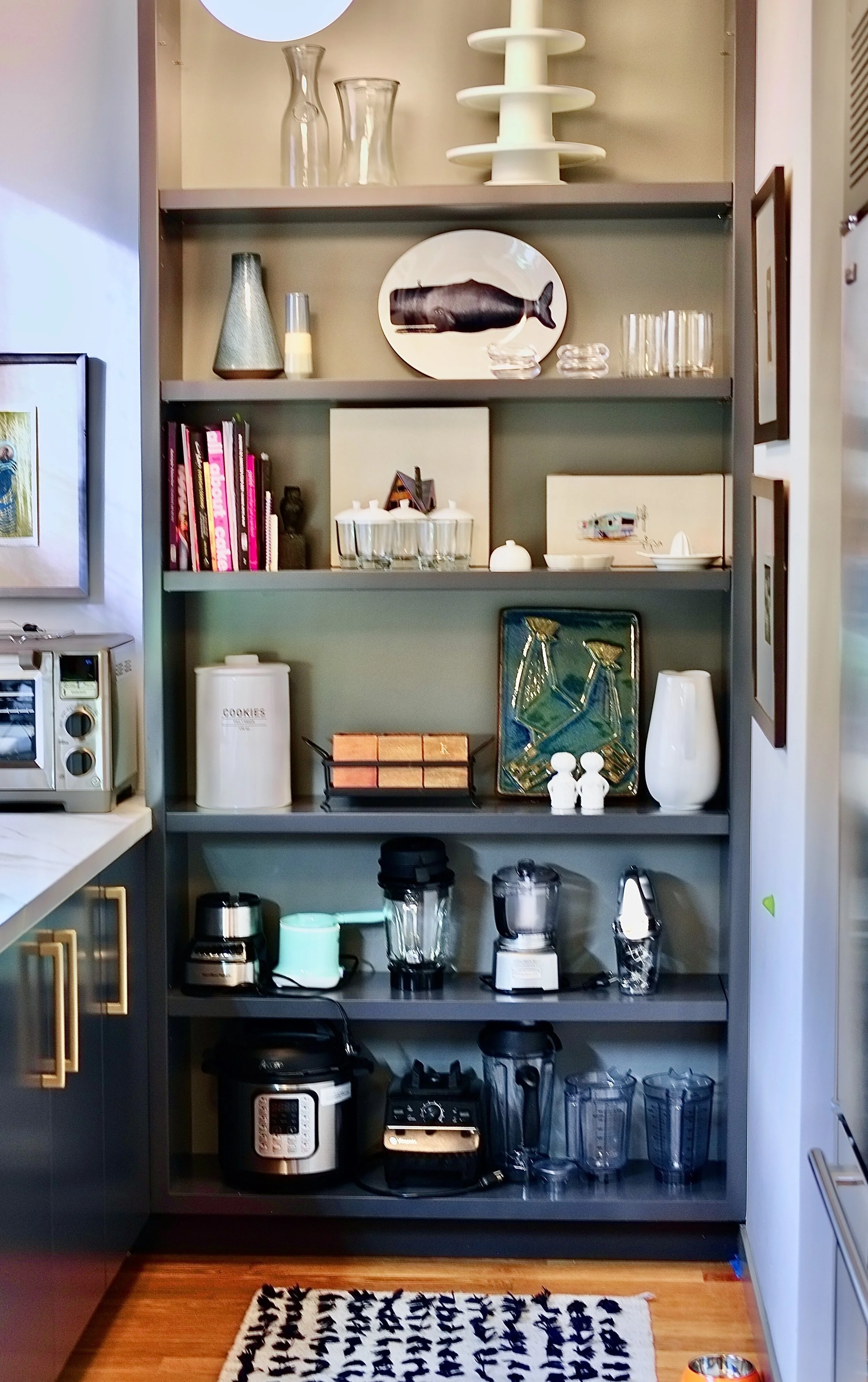 11-custom-pantry-shelving-nyc.jpg