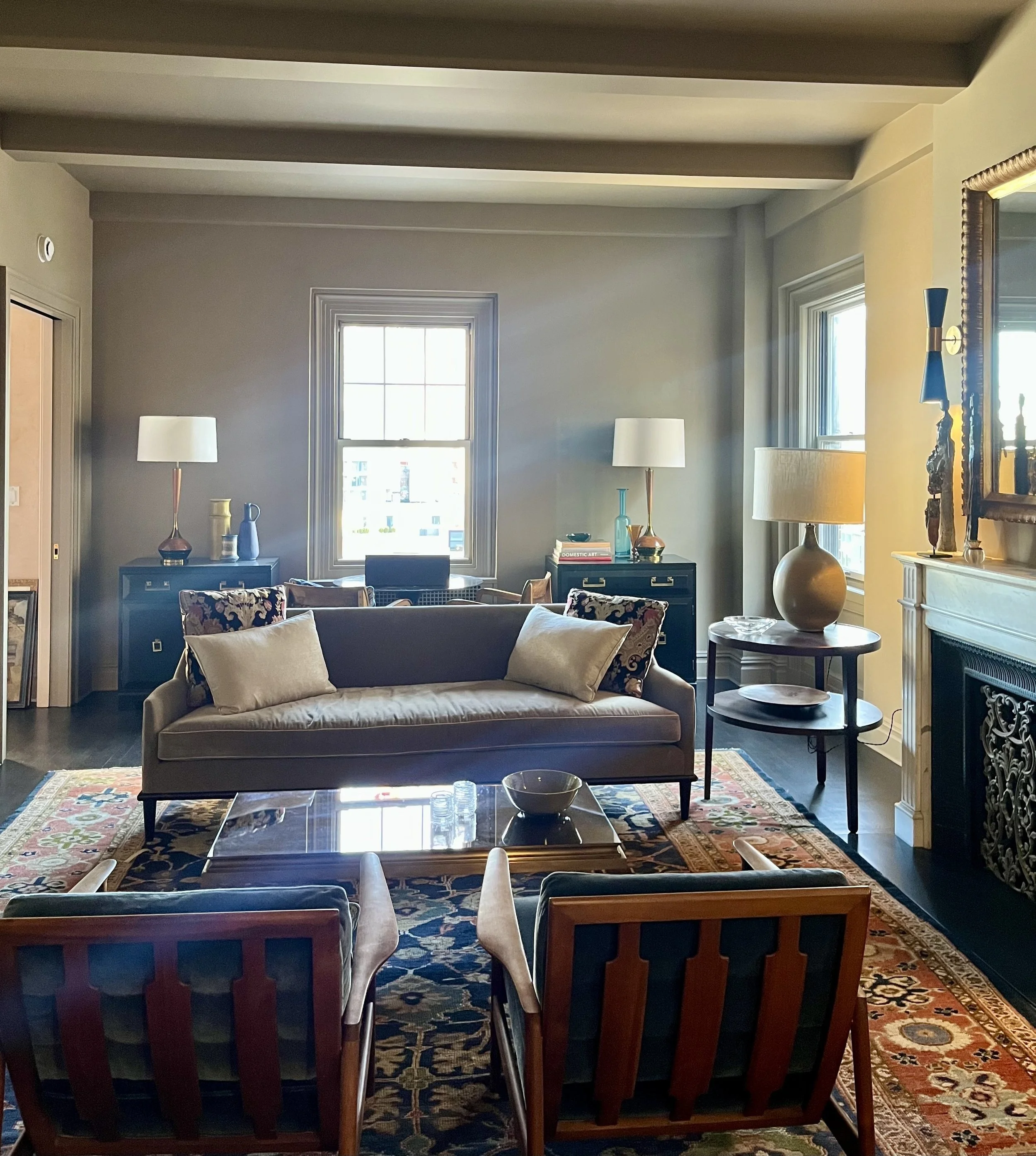 36-living-room-prewar-apartment-nyc.jpg