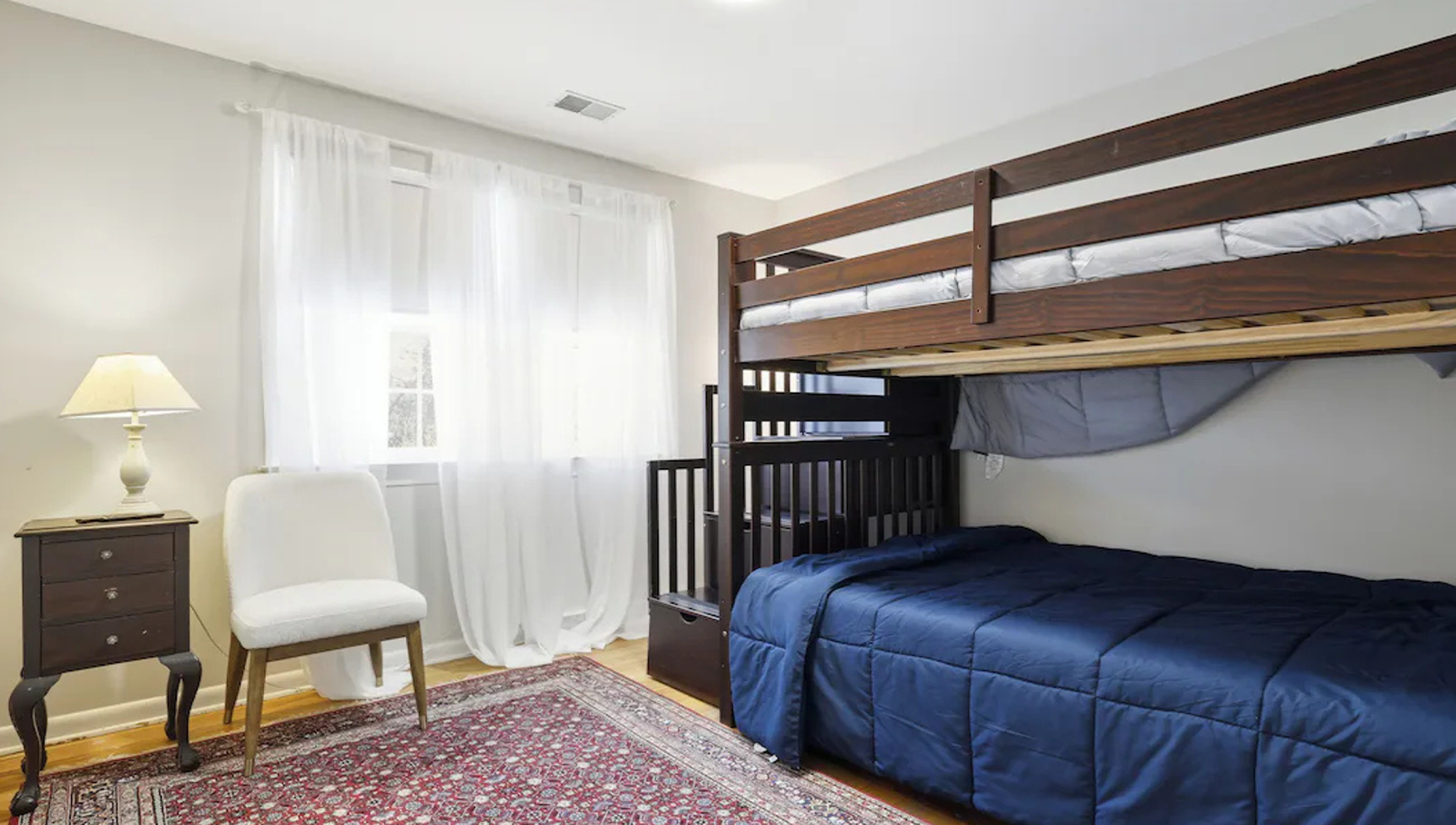 Bayberry Retreat bunk bedroom with multiple sleeping spaces for families and groups.