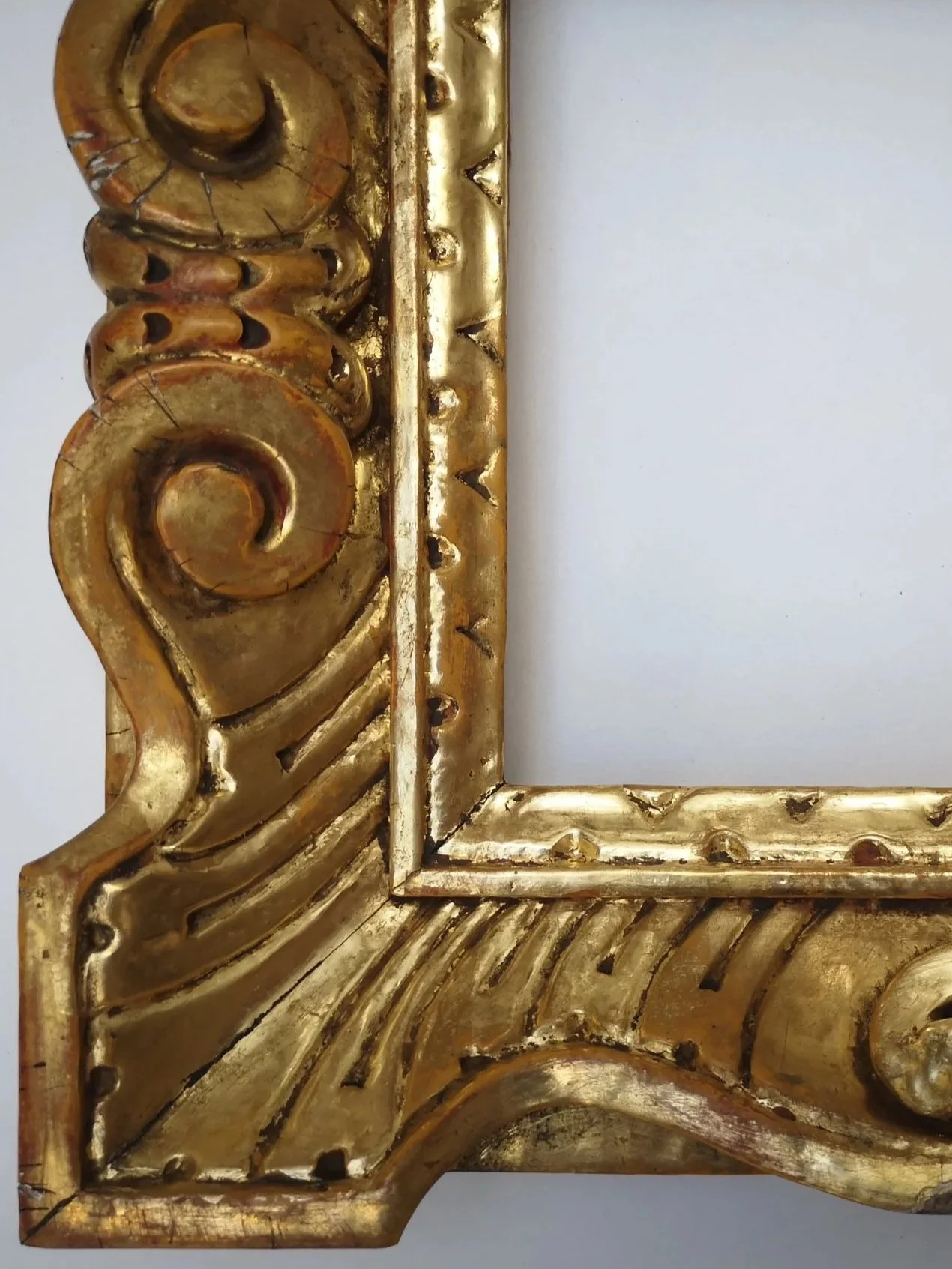 Sansovino Frame, hand-carved and gilded