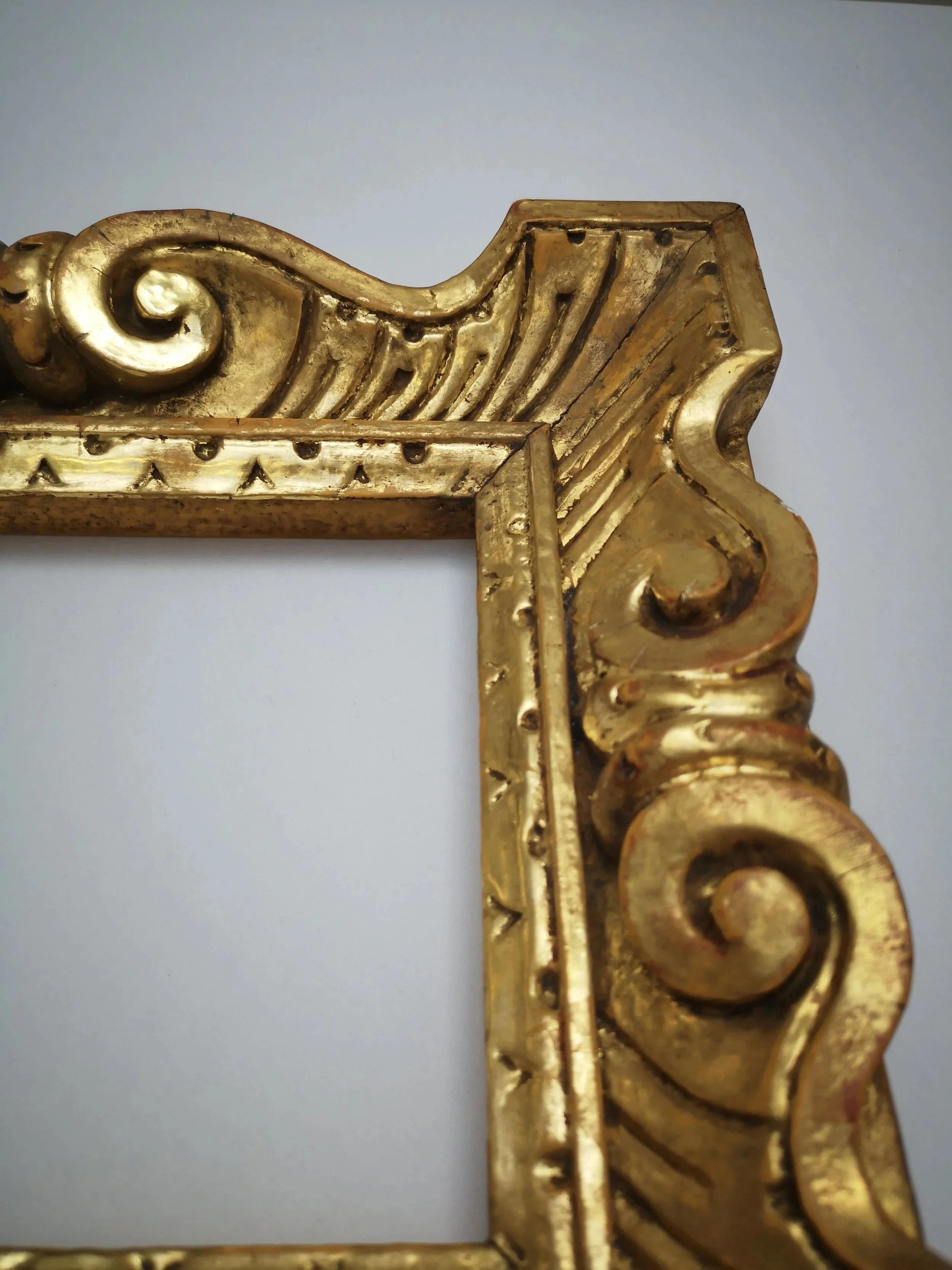 Sansovino Frame, hand-carved and gilded