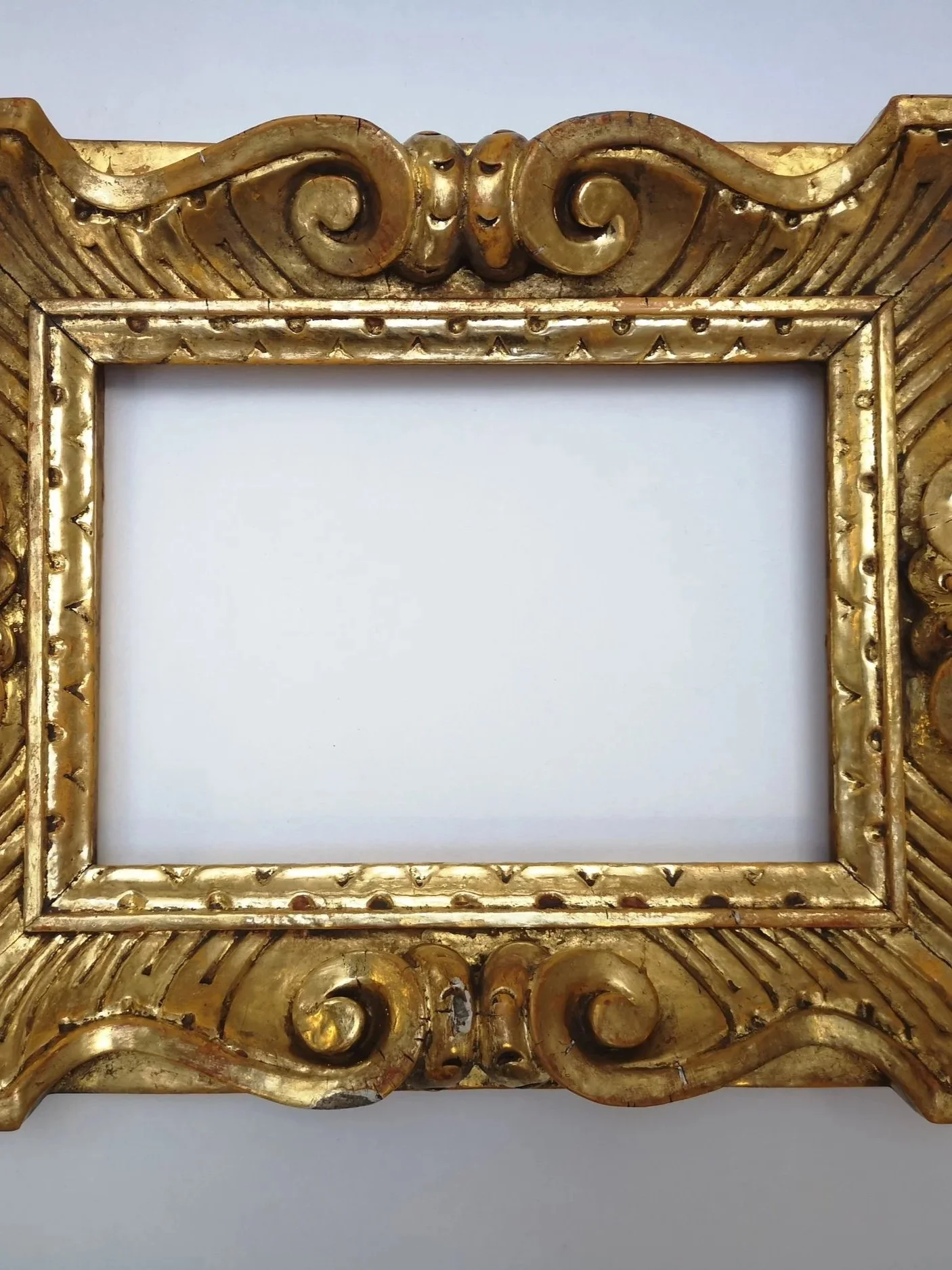 Sansovino Frame, hand-carved and gilded