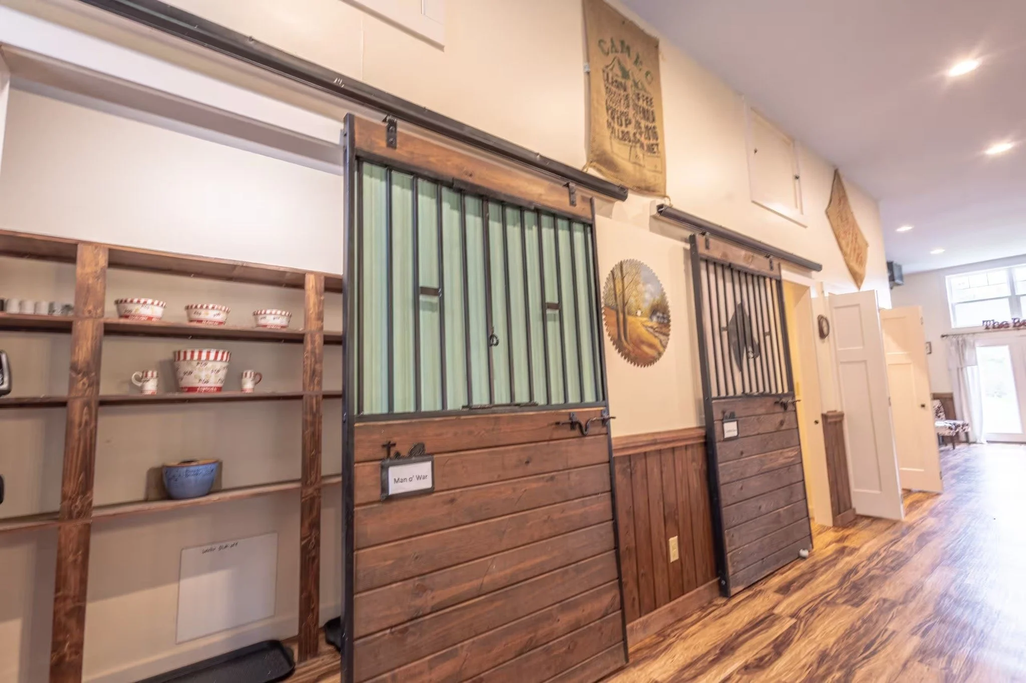 07_stable_stall_doors.jpeg