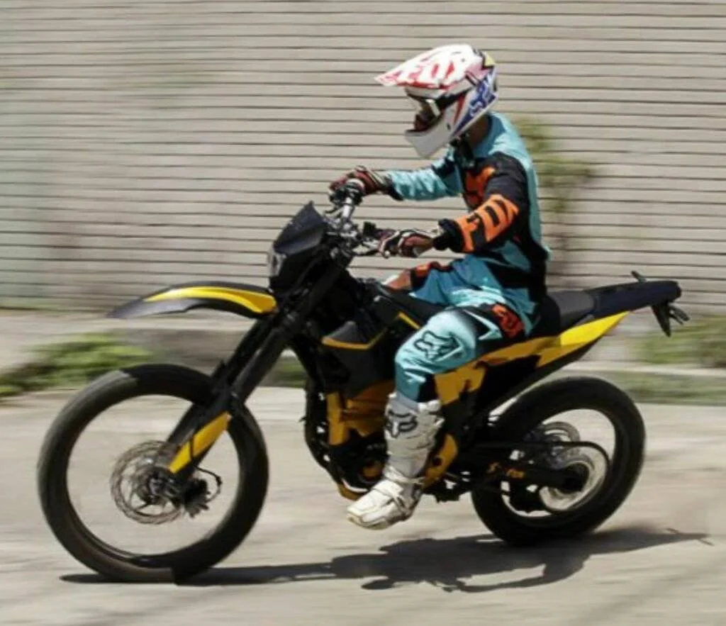 50546-SUR-RON-Storm-BEE-E-Enduro-1024x883.jpg