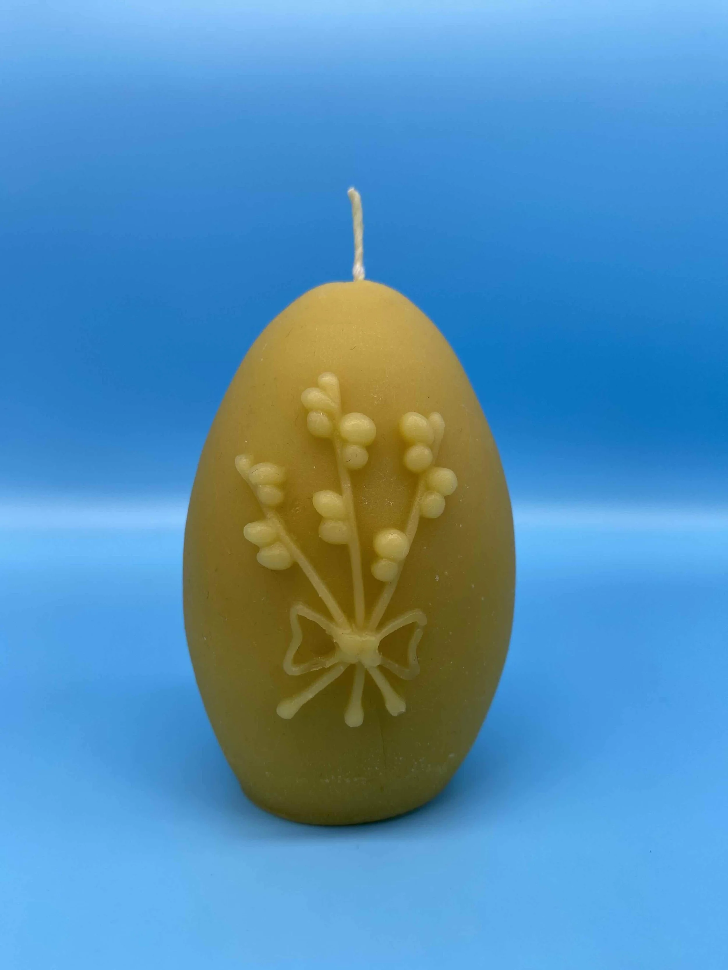 Beeswax Egg Candle with Lavender Flower - Easter Egg Gift