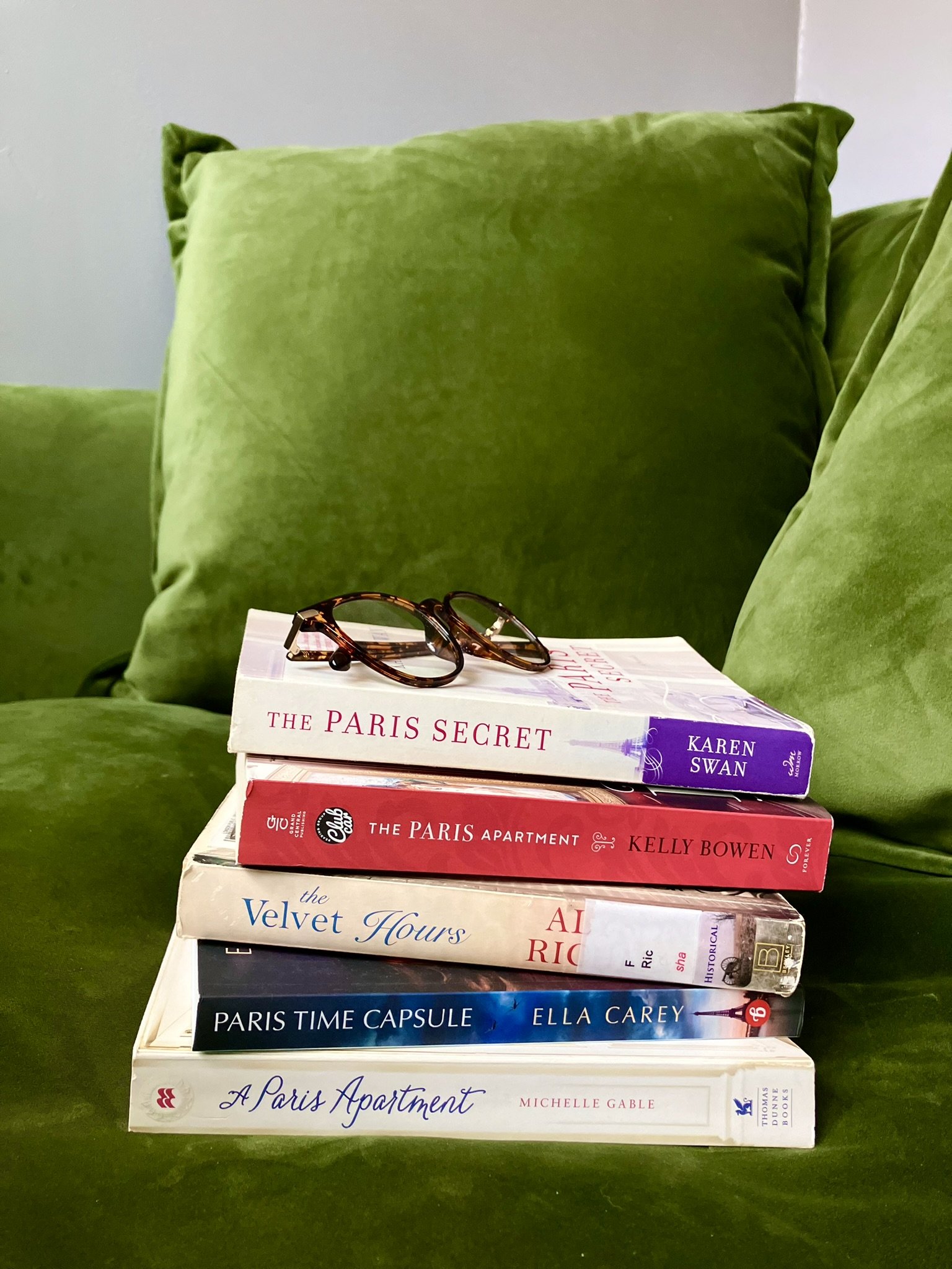 5 books about Paris’ most famous apartment that will transport you back to 1942 