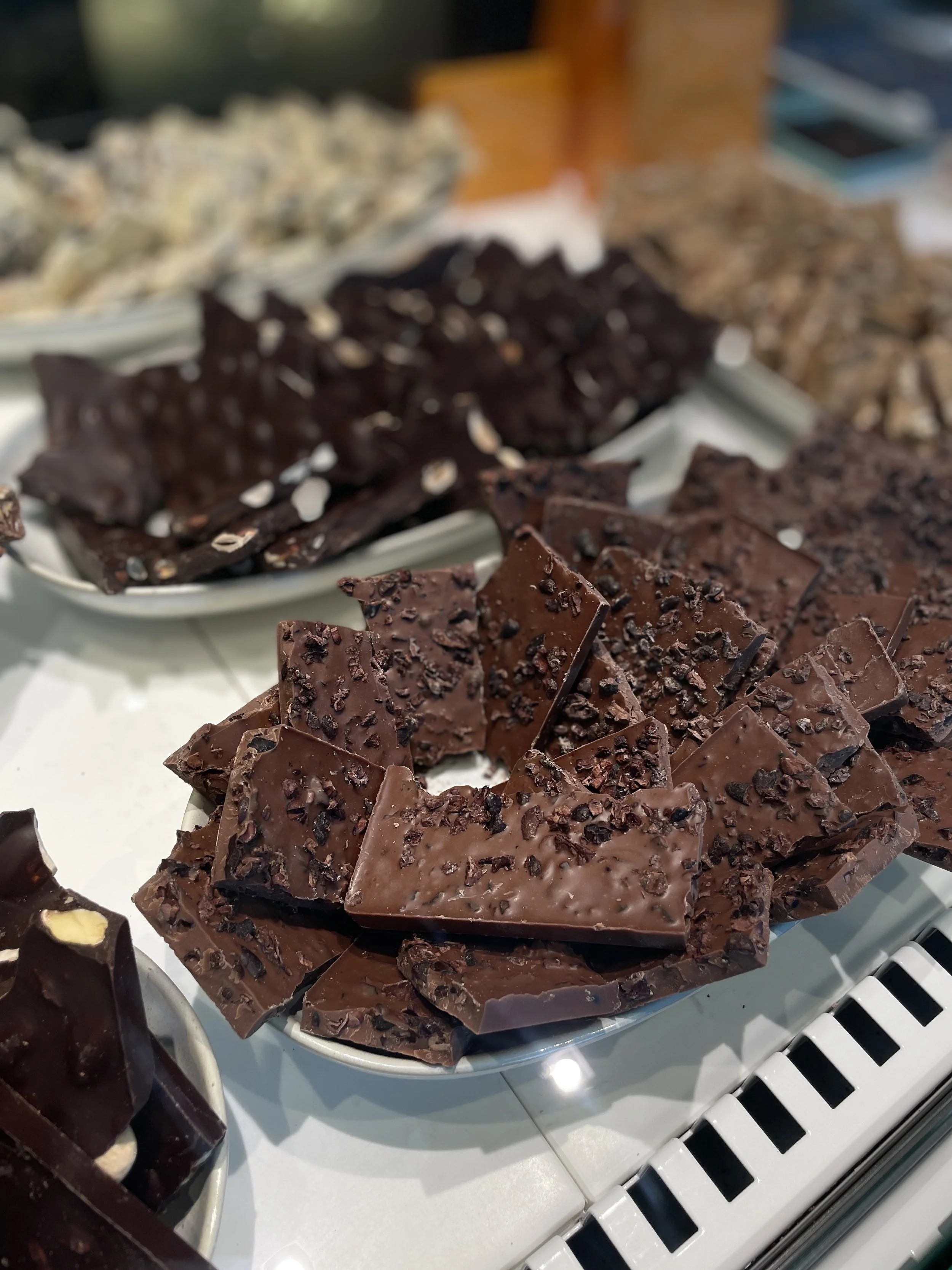 Follow me to Frenchly and learn about Geneva’s most delicious chocolate tour 