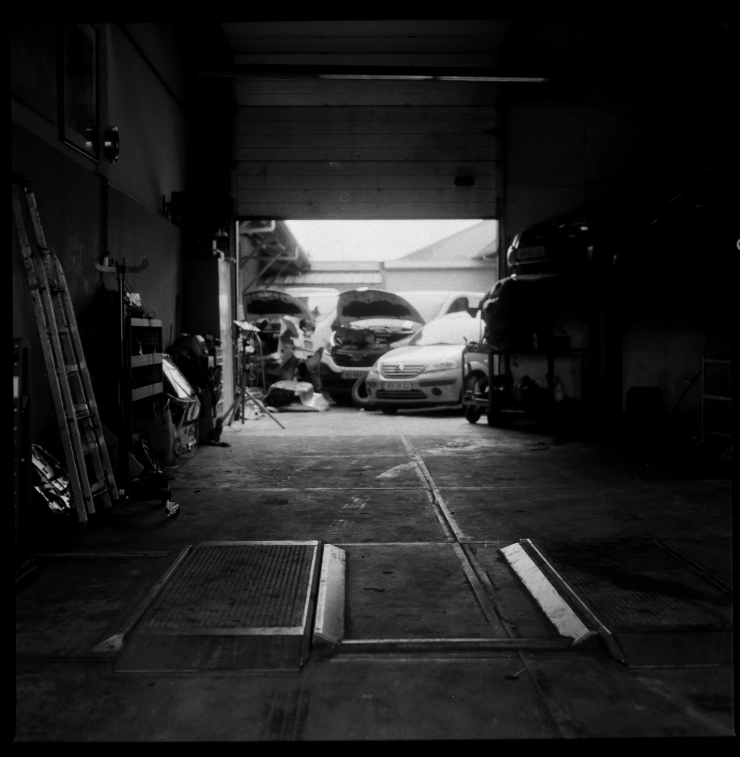 Mamiya C220-9981.jpg
