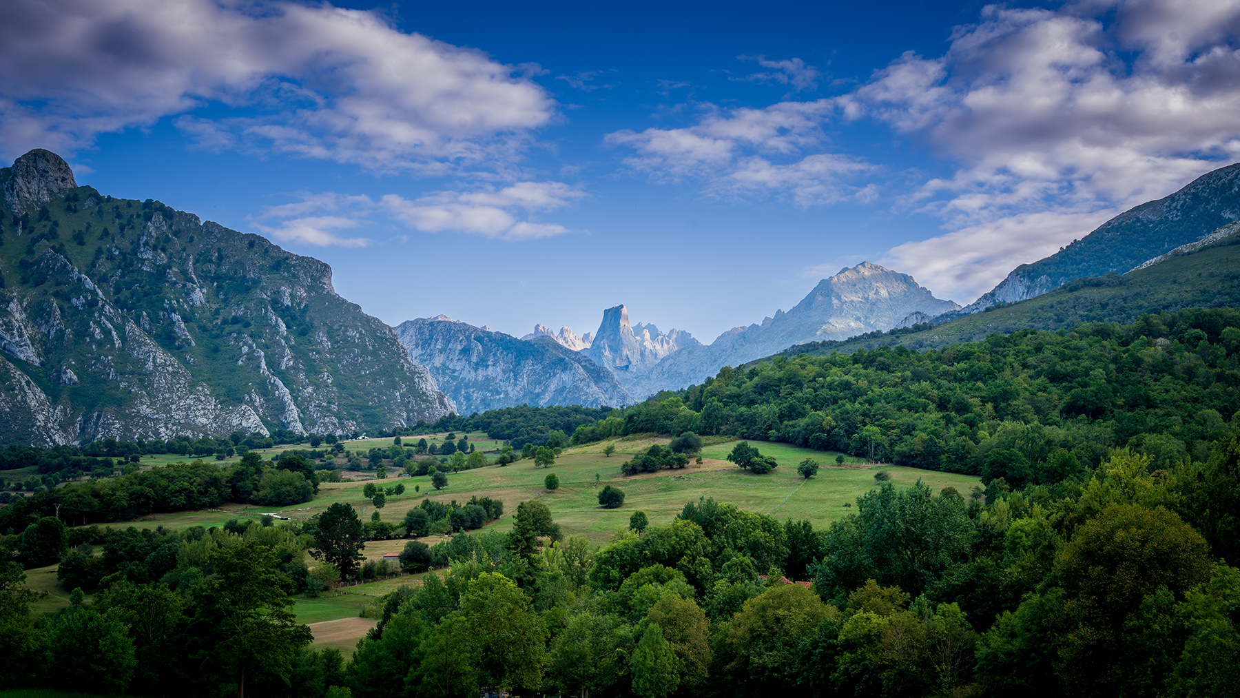 Mirador Naranjo de Bulnes Picos de Europa