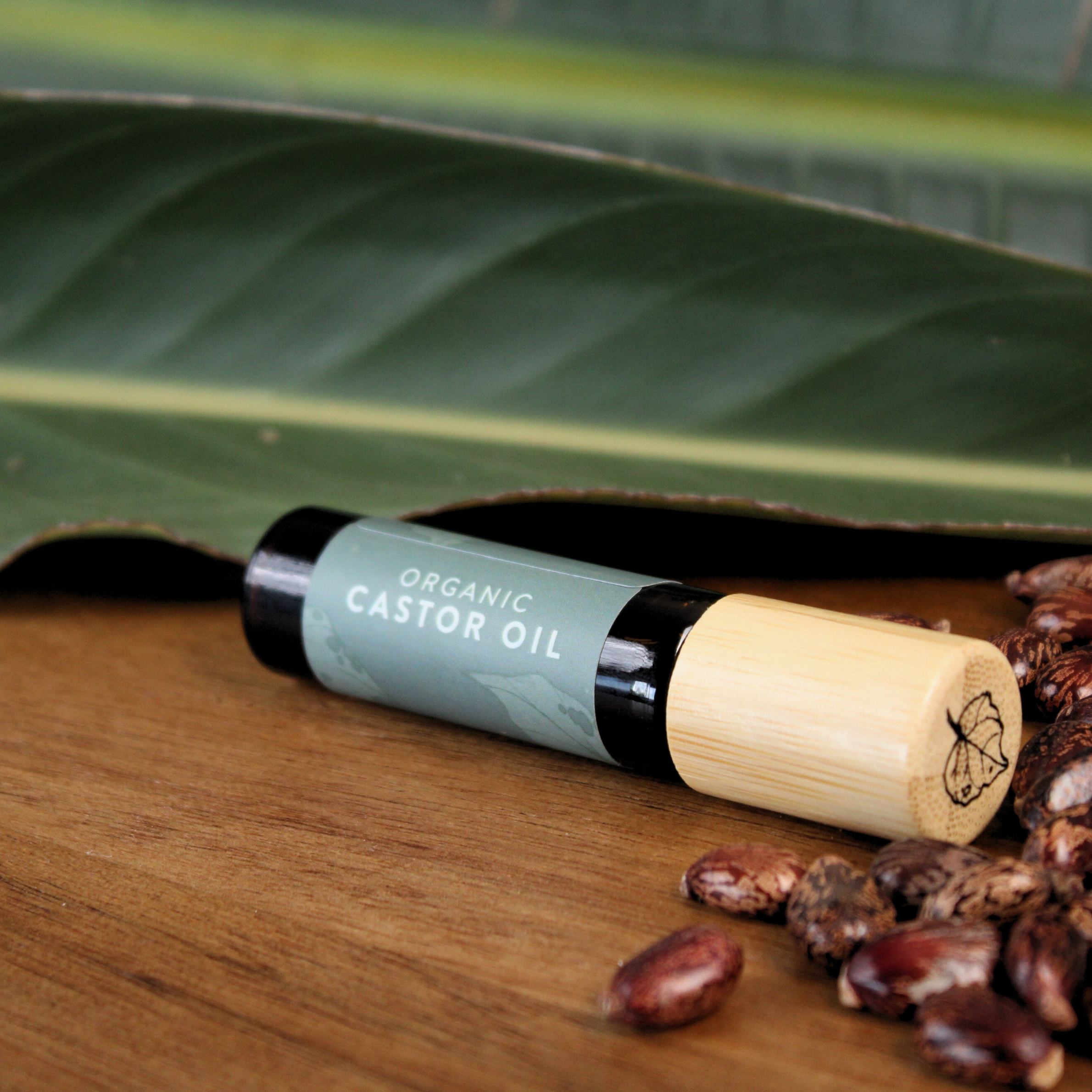 mini_roller_of_castor_oil_-_lid_on.png