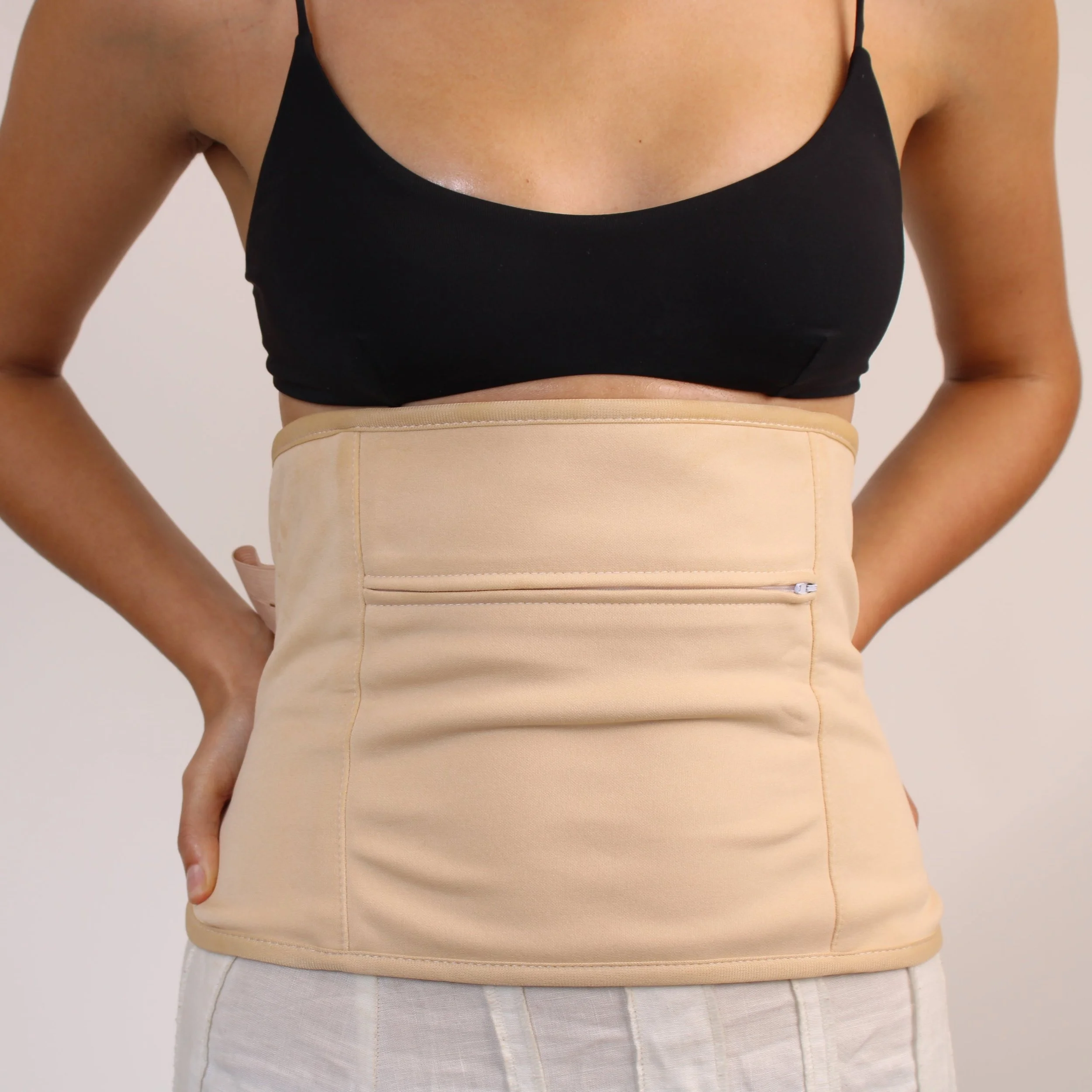 Person_wearing_a_beige_honest_skincare_waist_wrap.jpg