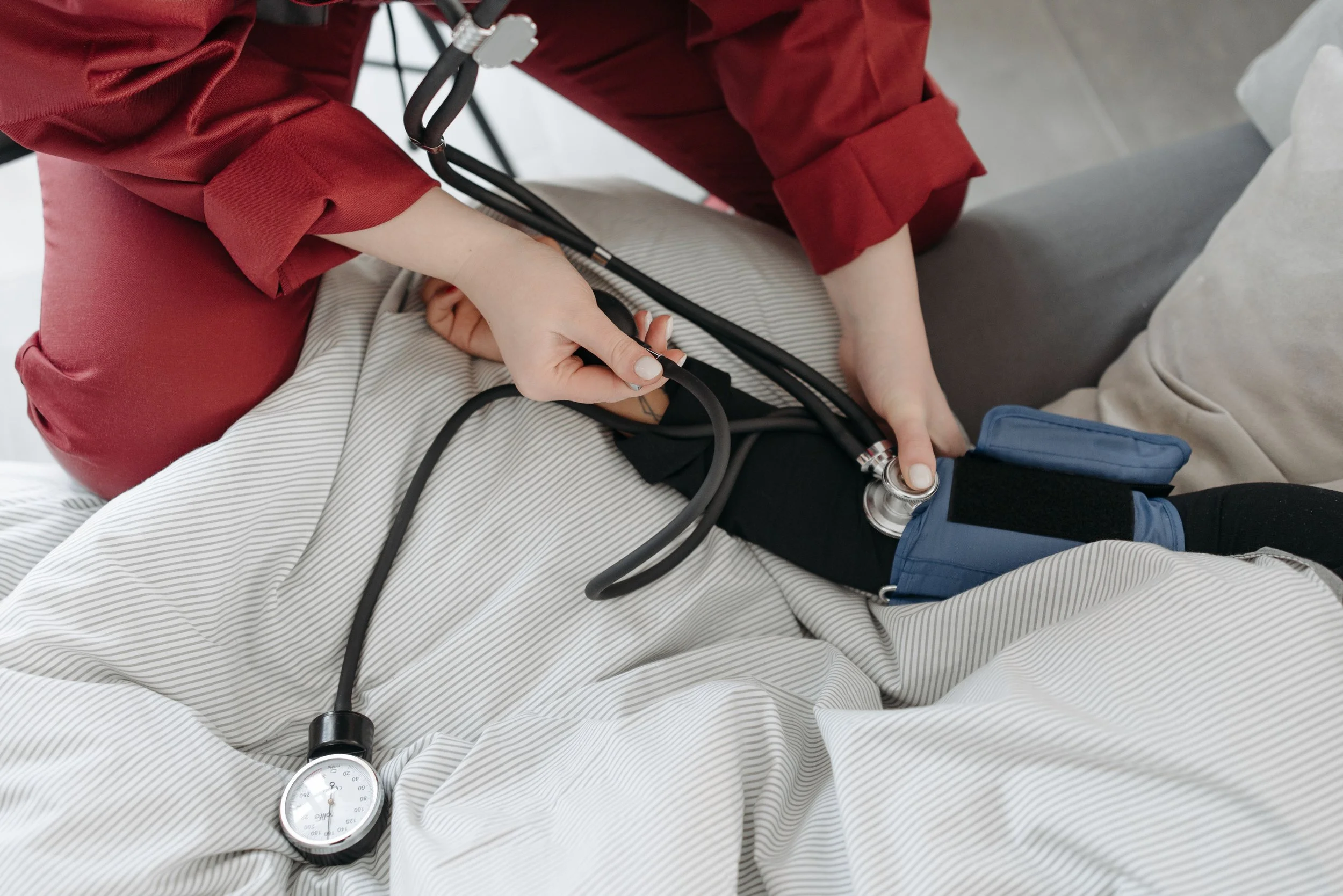 Bringing A Post-Operative Nurse Home After Surgery in Kansas
