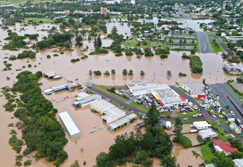 City, or Submarine?